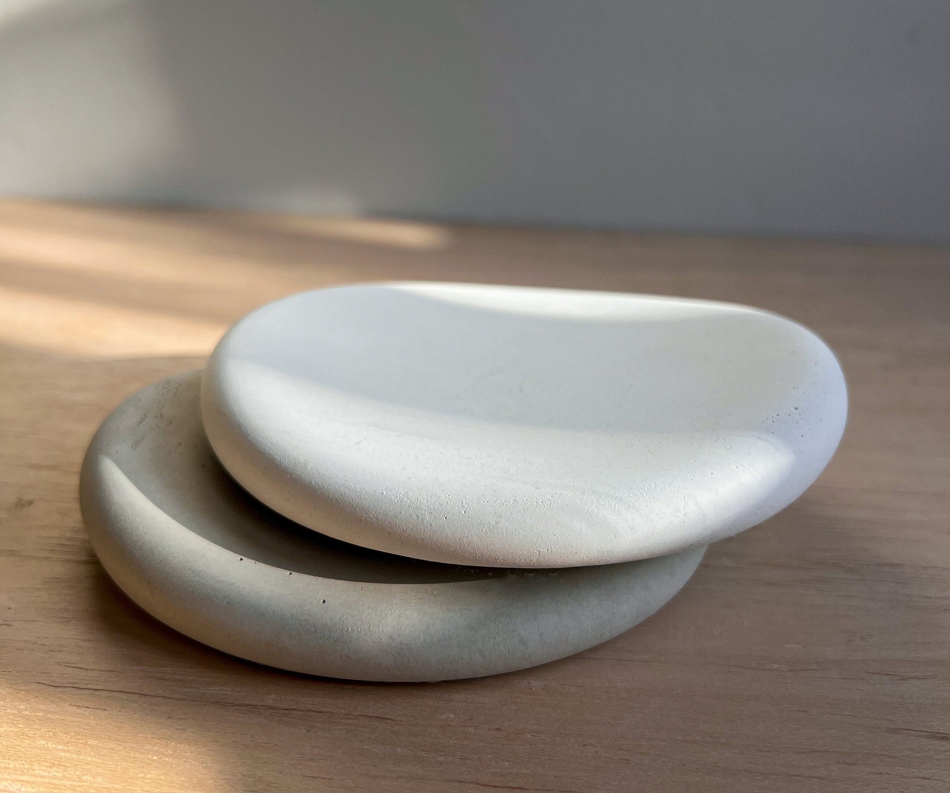 Pebble Tray, Asymmetrical Tray, Oblong Dish, Jewelry Display, Irregular Tray, Trinket Tray, Concrete Decor, Unique Tray, Minimalist, Chunky