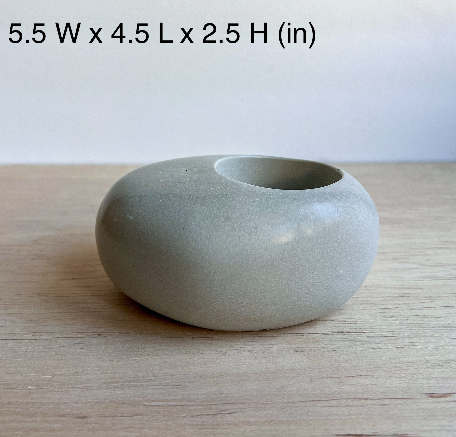 Concrete Minimalist Planter, Slanted Pot, Table Centerpiece, Asymmetrical Pot, Succulent Planter, Decorative Pot, Modern Pot, Nordic, Pebble