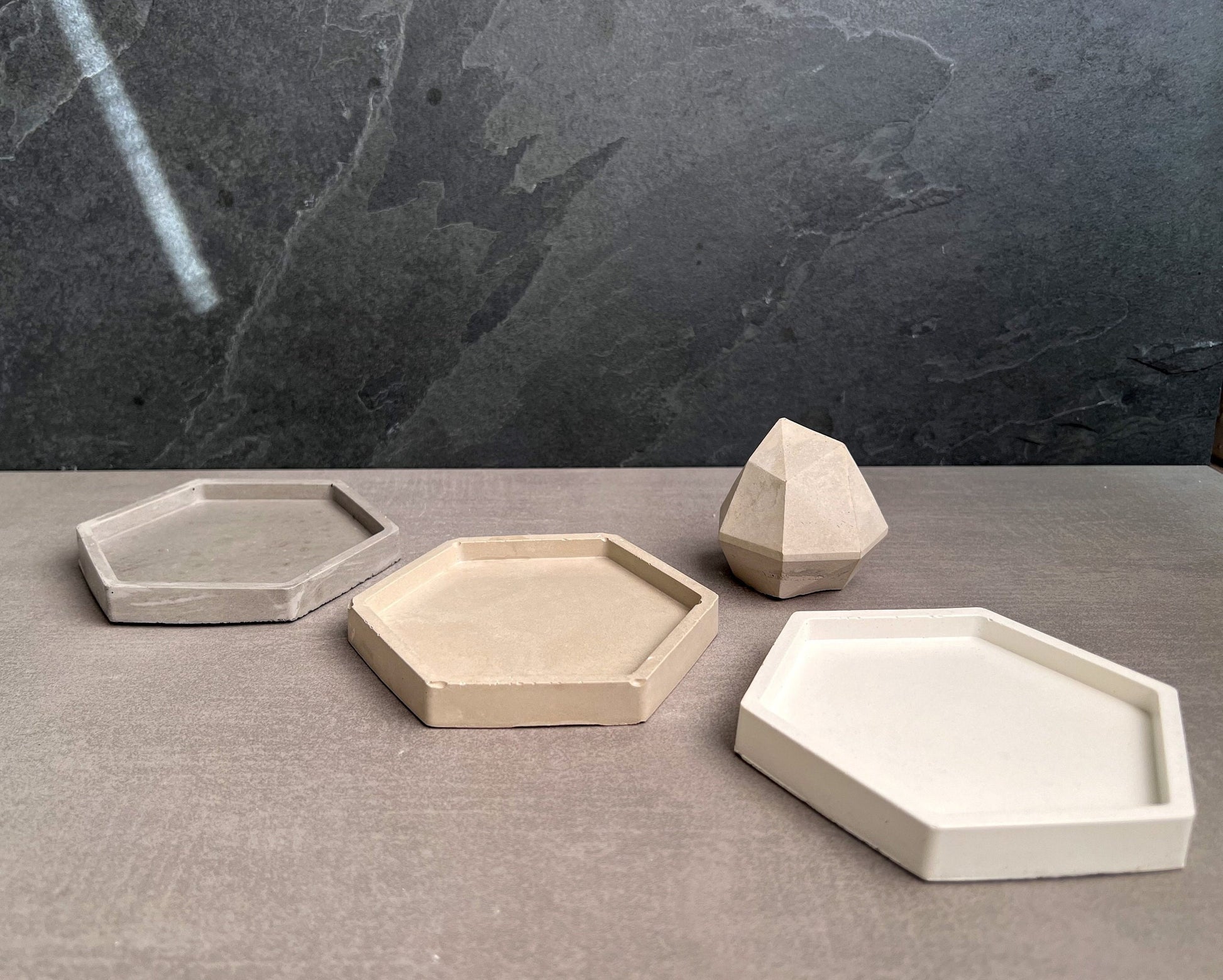 Hexagon Concrete Tray, Plant Tray, Jewelry Holder, Ring Holder, Geometric, Minimalist decor, Modern Tray, Drainage Tray, Concrete Coaster