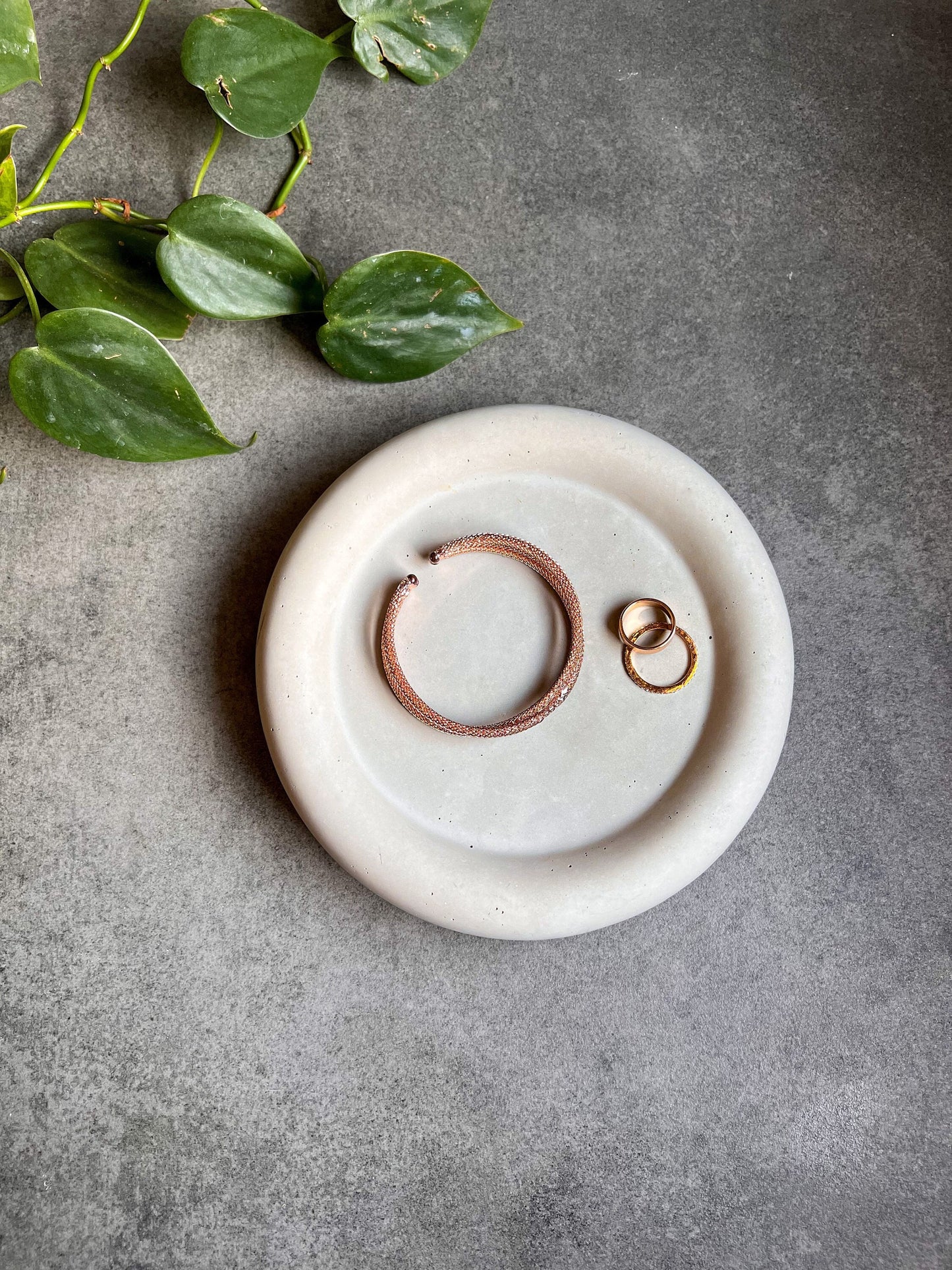 Cloud Concrete Tray, Pebble Tray, Catch All Tray, Jewelry Display, Chunky Dish, Trinket Tray, Bubble Dish, Makeup Organizer, Oval Tray