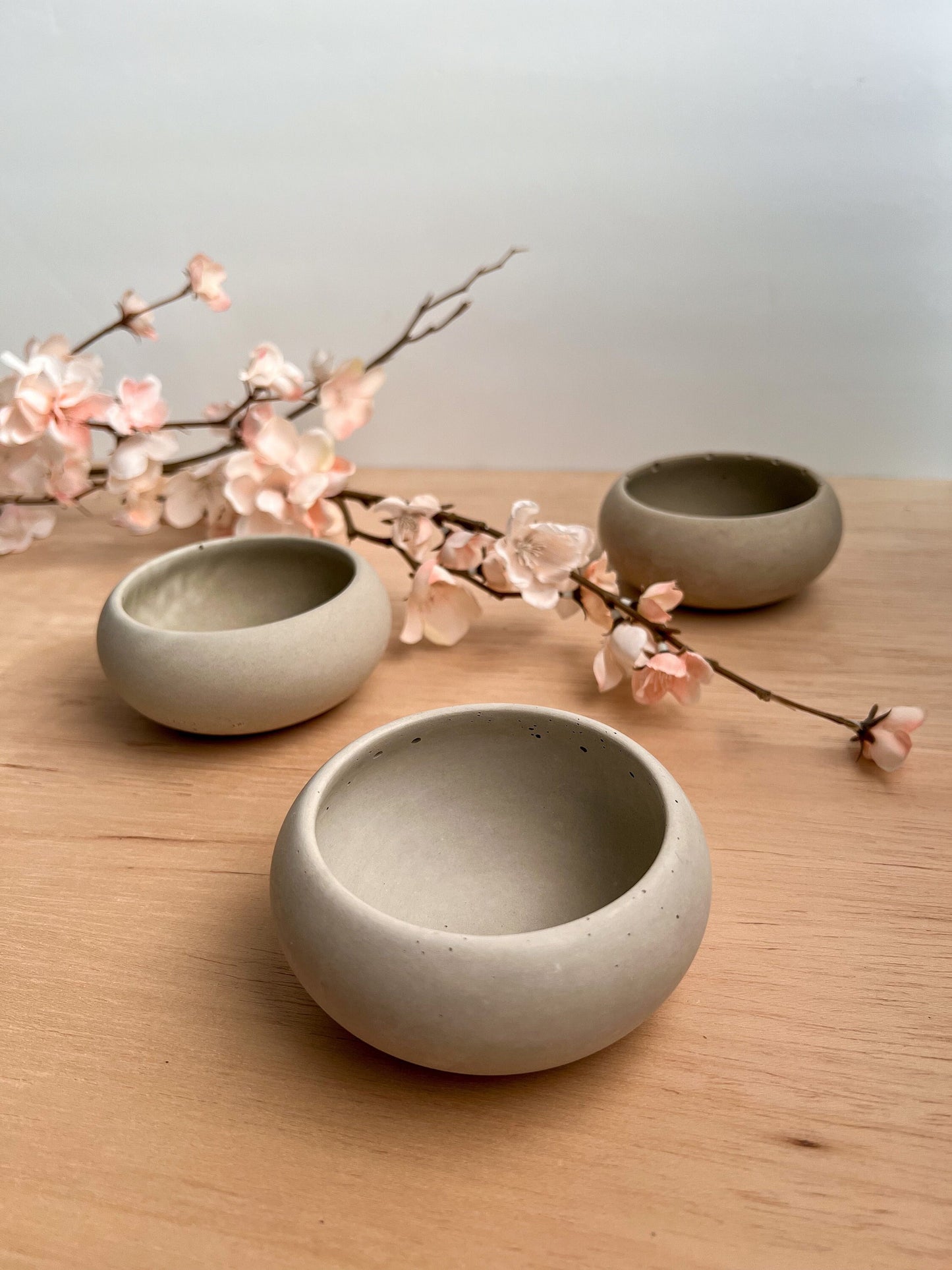 Concrete Bowl Small, Minimalist Bowl, Concrete Decor, Catchall Bowl, Cement Bowl, Jewelry Holder, Trinket Dish, Decorative Bowl, Ring Dishes