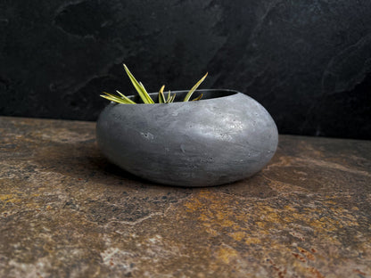 Concrete Minimalist Planter, Slanted Pot, Table Centerpiece, Asymmetrical Pot, Succulent Planter, Decorative Pot, Modern Pot, Nordic, Pebble