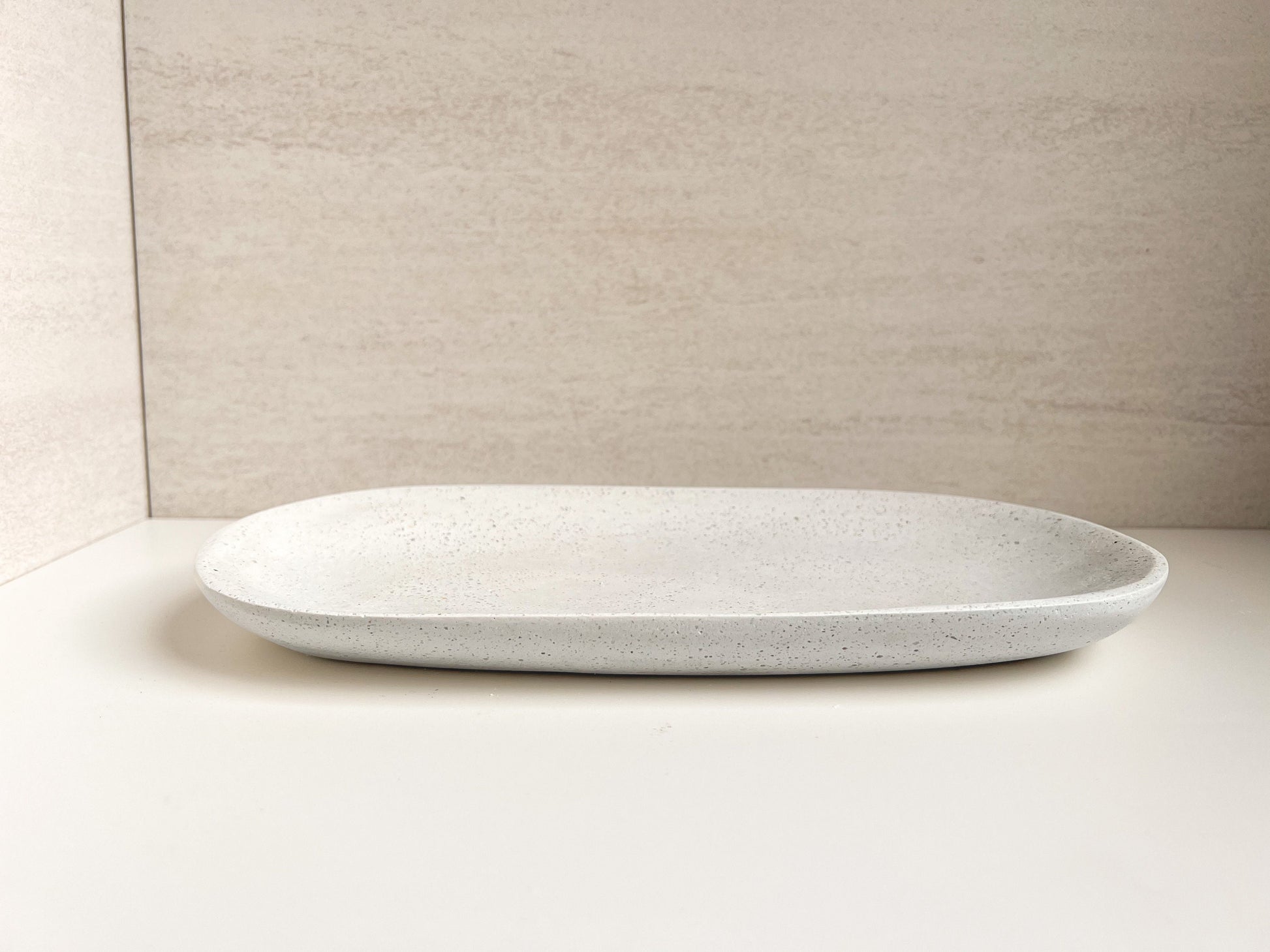 Large Oval Concrete Tray, Decorative Tray, Jewelry Display, Minimalist Cement Catchall, Table Decor, Scandi Organizer, Bathroom Bottle Tray