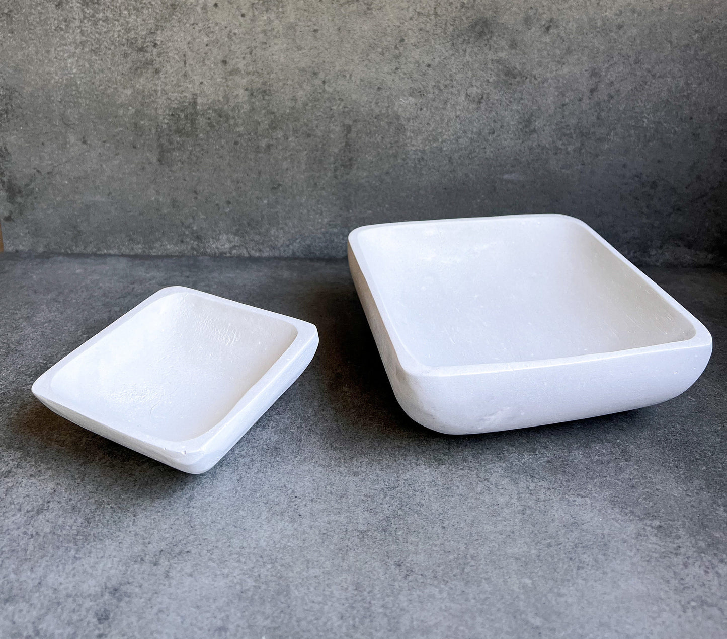 Square Concrete Bowl, Minimalist Bowl, Cement Catchall, Coffee Table Decor, Decorative Bowl, Entryway Tray, Modern White Bowl, Jewelry Dish