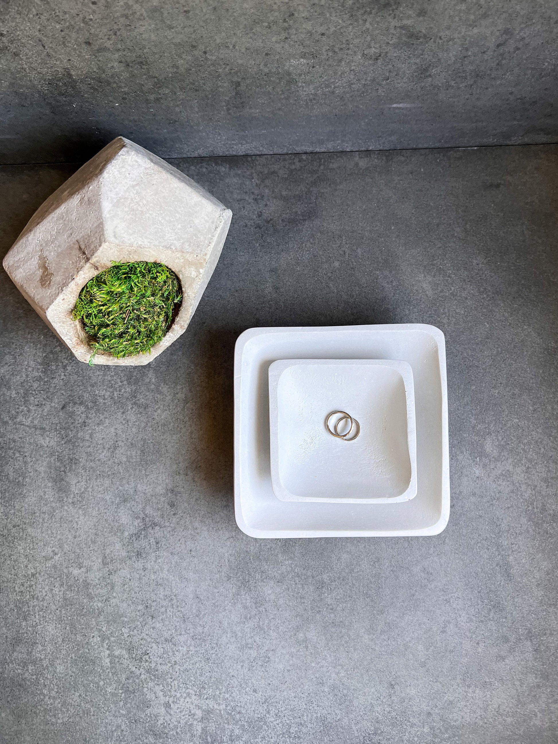 Square Concrete Bowl, Minimalist Bowl, Cement Catchall, Coffee Table Decor, Decorative Bowl, Entryway Tray, Modern White Bowl, Jewelry Dish