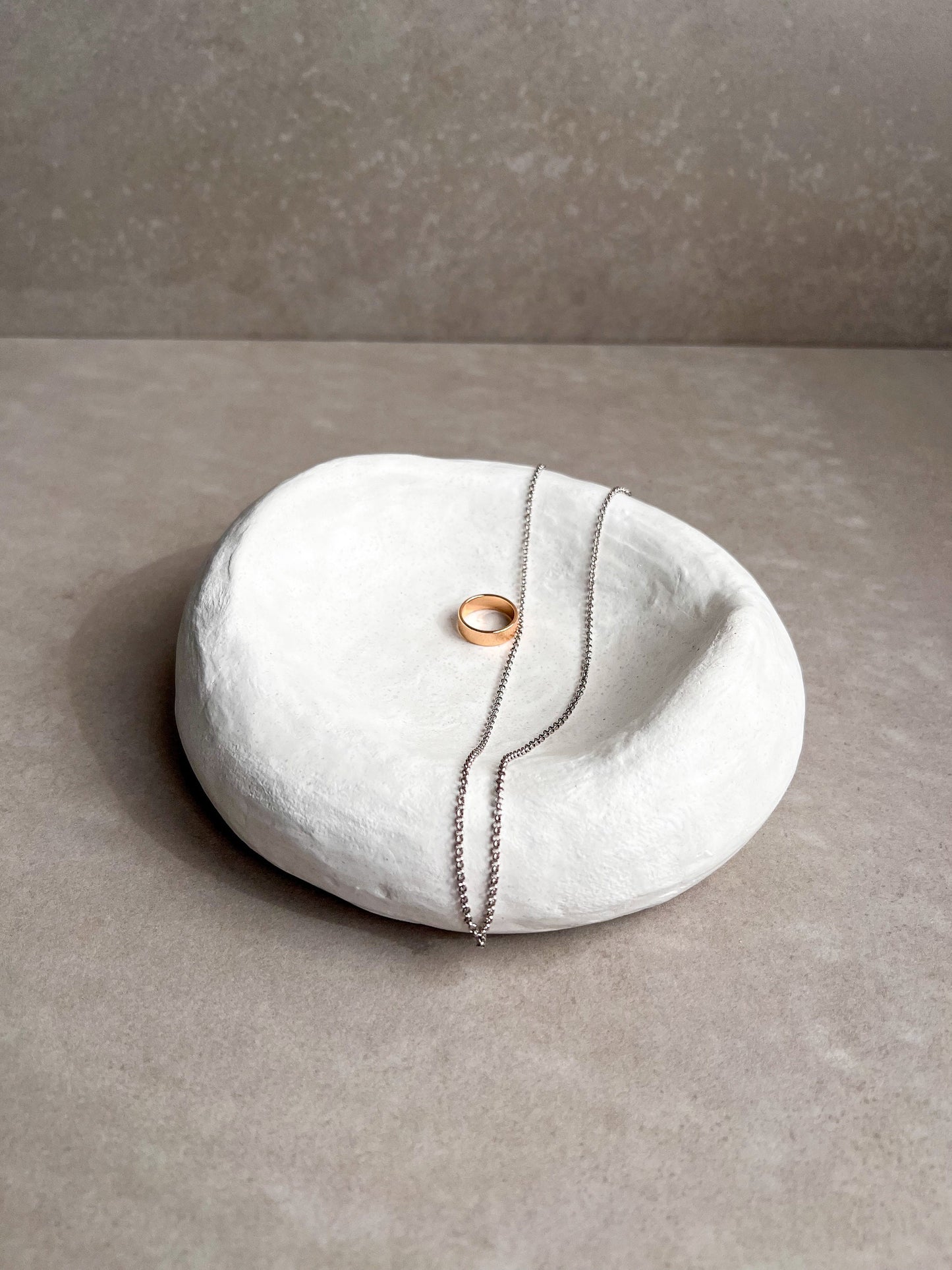 FLOWY Concrete Tray, Asymmetrical Bowl, Catch All Tray, Modern Jewelry Display, Chunky Dish, Trinket Tray, Bubble Dish, Curvy Concrete Decor