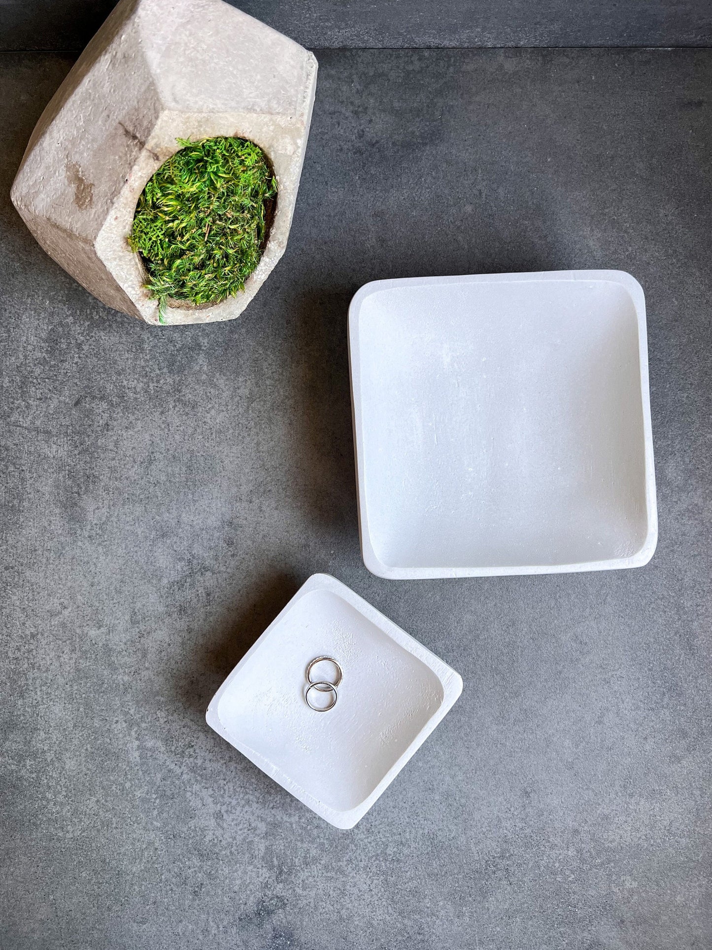 Square Concrete Bowl, Minimalist Bowl, Cement Catchall, Coffee Table Decor, Decorative Bowl, Entryway Tray, Modern White Bowl, Jewelry Dish