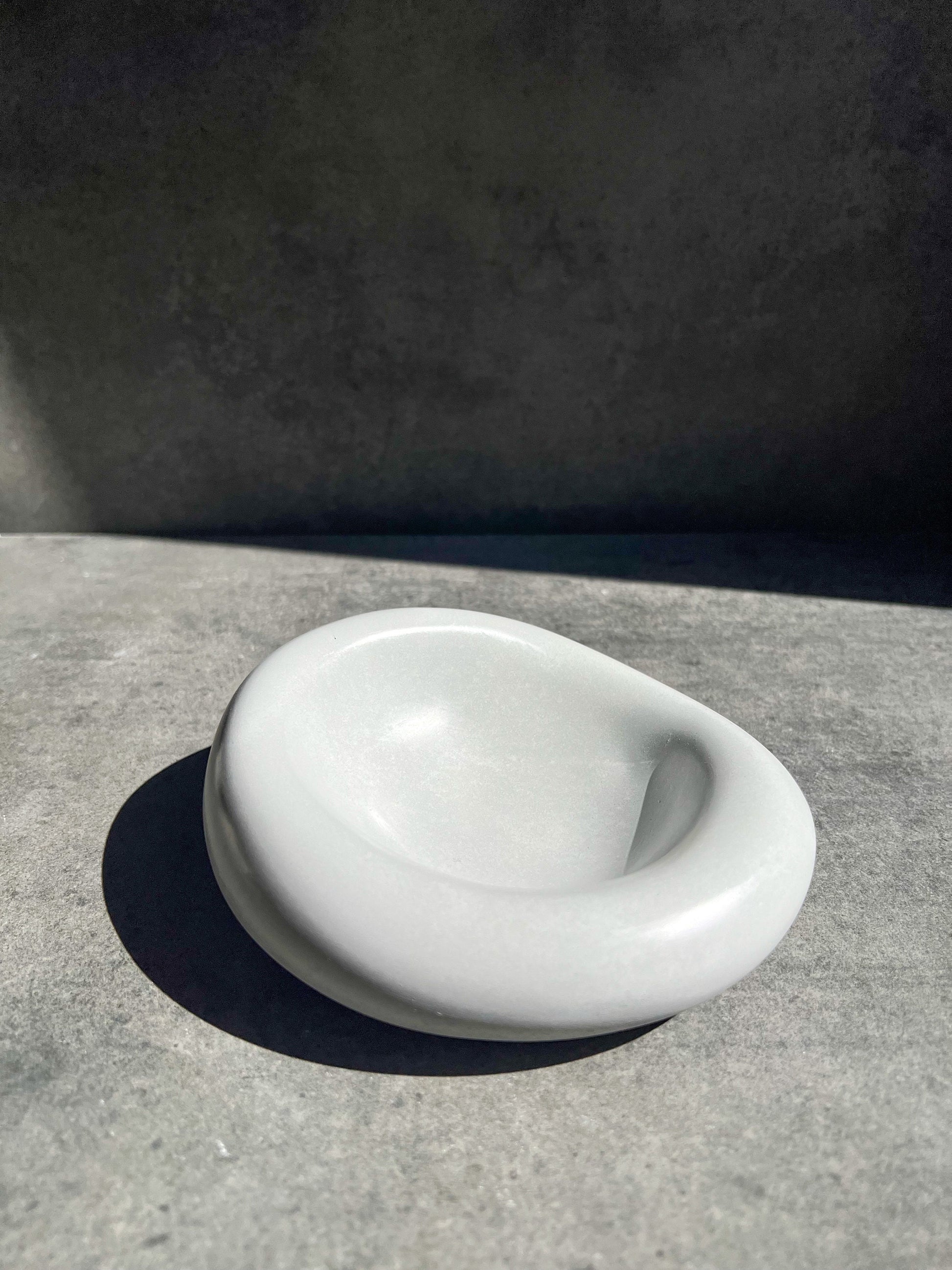 Bubble Concrete Tray - Asymmetrical
