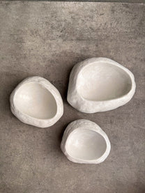 ROCK BOWL, Decorative Dish, Pebble Jewlery Display, Concrete River Stone, Cement Trinket Vessel, Japandi Decor, Entryway Stone Catchall