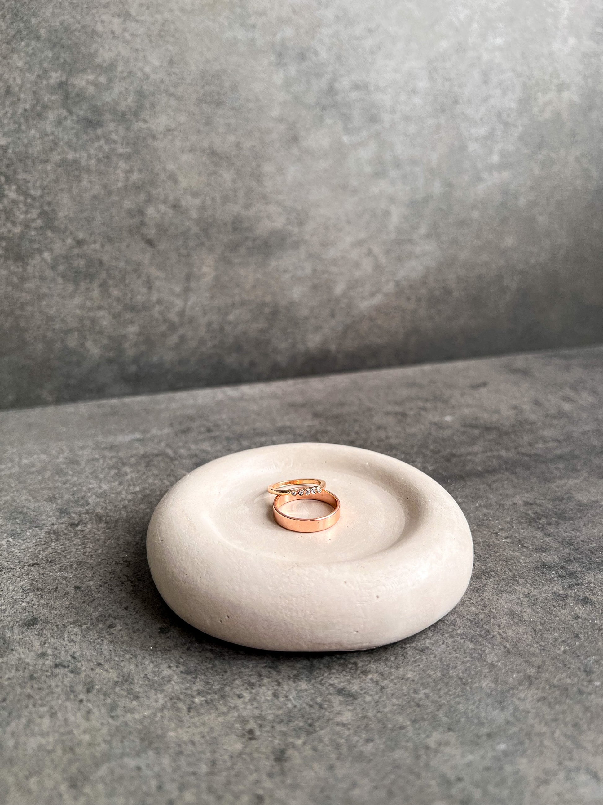 Small Cloud Concrete Tray, Pebble Tray, Decorative Tray, Ring Dish, Catch All Tray, Bubble Tray, Jewelry Display, Minimalist Tray, Decor