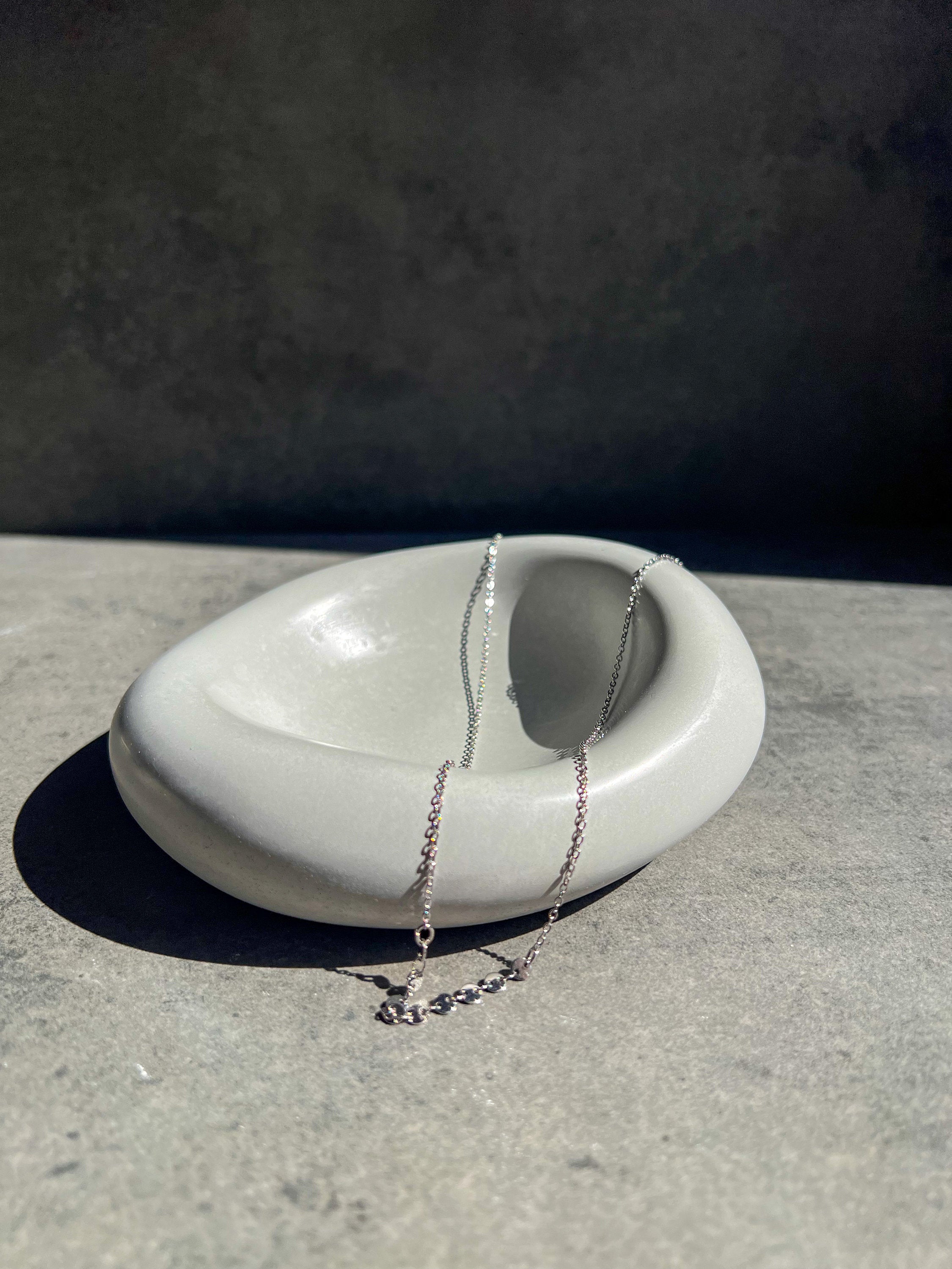 Bubble Concrete Tray - Asymmetrical