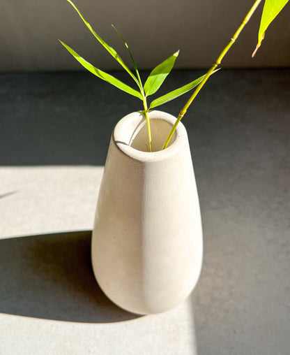 Minimalist Concrete Vase, Nordic Flower Vase, Simple Vase, Modern Vase Decor, Dried Flower Container, Cement Art Vase, Decorative Bud Vase