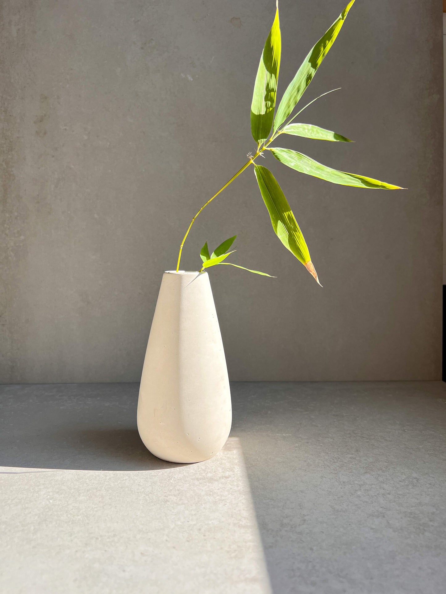 Minimalist Concrete Vase, Nordic Flower Vase, Simple Vase, Modern Vase Decor, Dried Flower Container, Cement Art Vase, Decorative Bud Vase