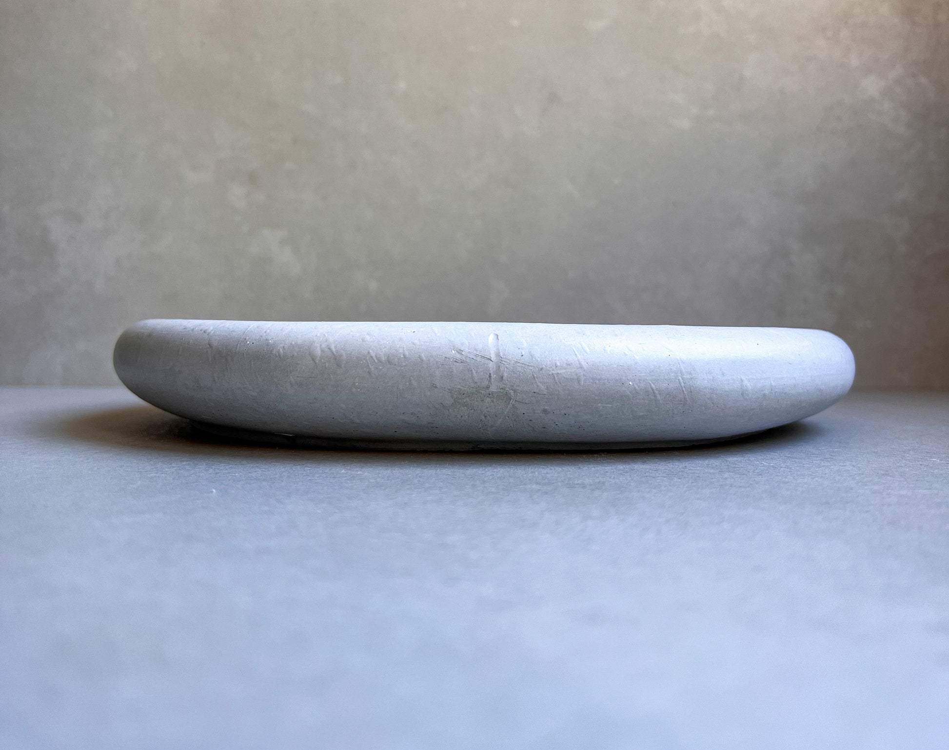 PEBBLE TRAY, Chunky Jewlery Display, Cement Trinket Tray, Decorative Concrete Tray, Japandi Decor, Minimalist Catchall, Large Vanity Dish