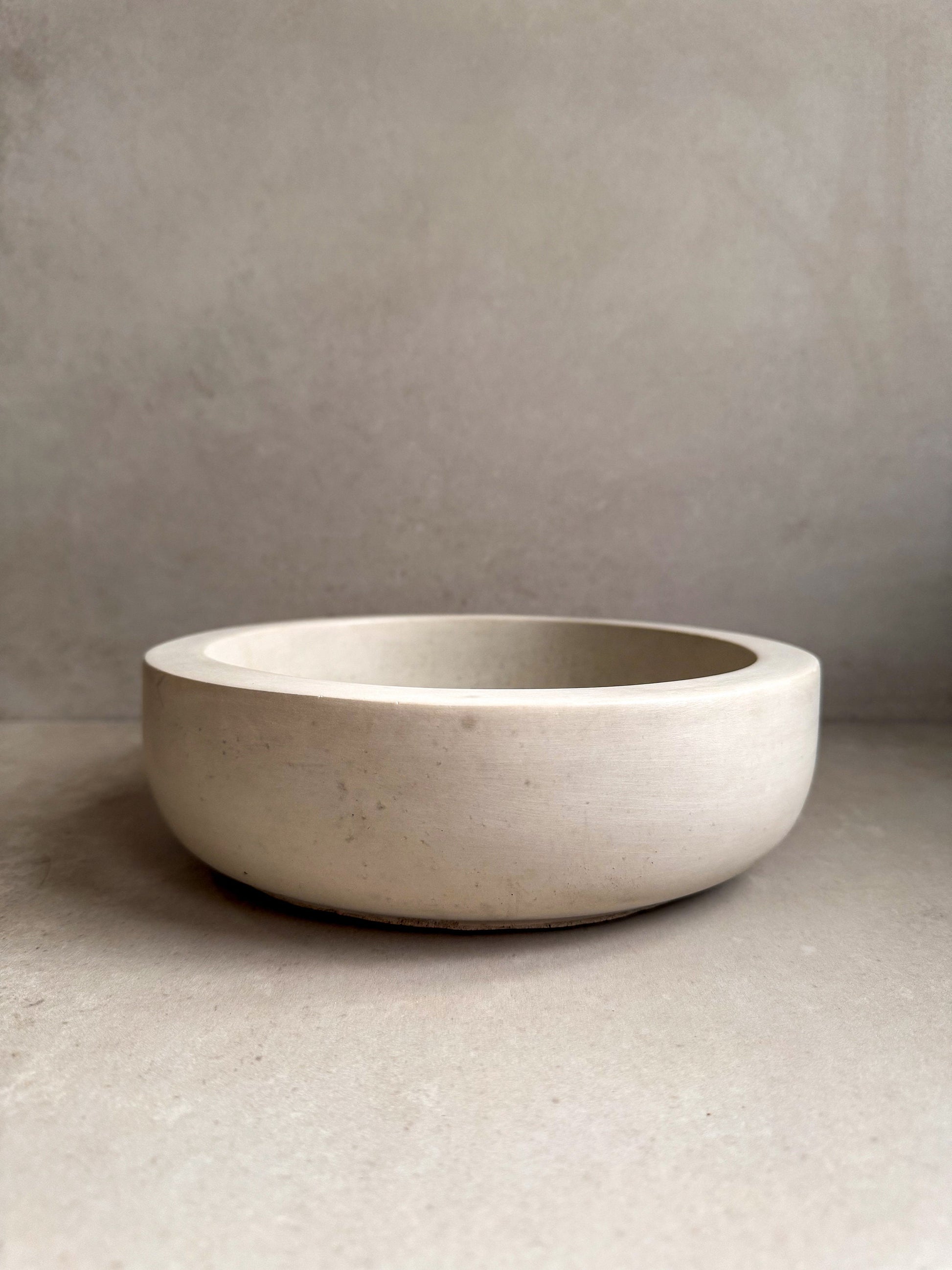 Minimalist Concrete Bowl, 9”, Heavy Modern Bowl, Catch All Dish, Large Cement Bowl, Contemporary Bowl, Centerpeice Decor, Decorative Bowl