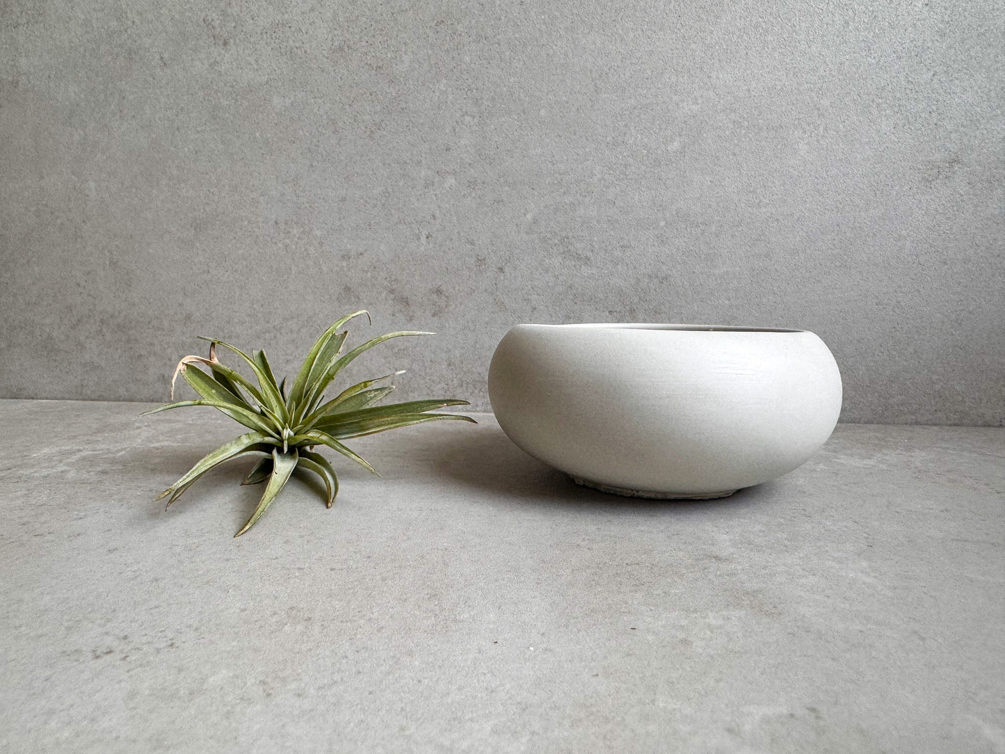 Concrete Bowl Small, Minimalist Bowl, Concrete Decor, Catchall Bowl, Cement Bowl, Jewelry Holder, Trinket Dish, Decorative Bowl, Ring Dishes