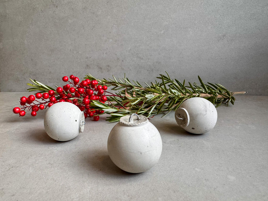 Concrete Christmas Ornament, Cement Winter Decor, Minimalist Tree Decor, Holiday Ornament, Modern Stone Ball Ornament, Festive Home Decor