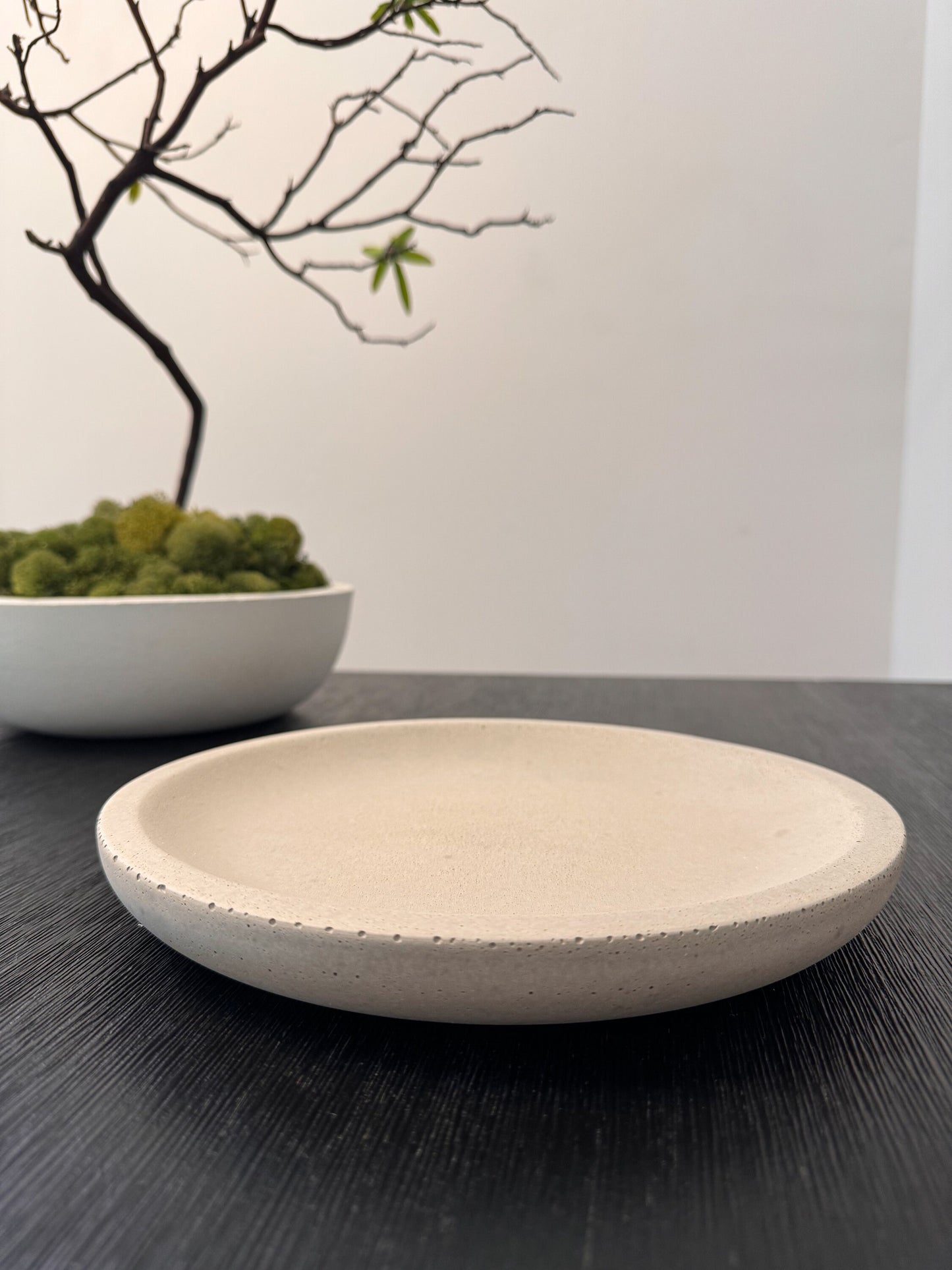 Low Concrete Bowl, Shallow Cement Bowl, Minimalist Bowl, Decorative Modern Bowl, Catch All Dish, Accessory Tray, Contemporary Trinket Tray