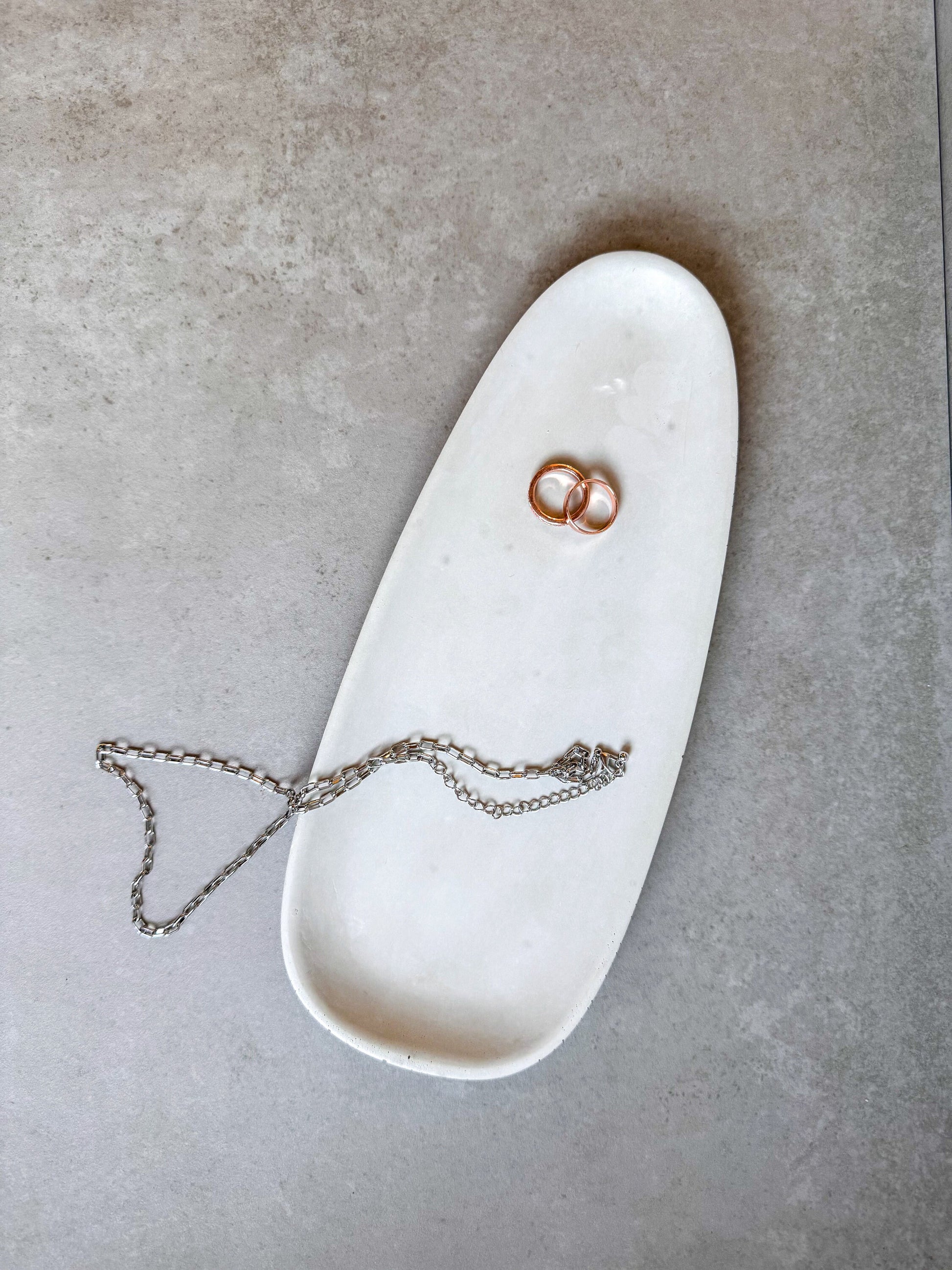 Minimalist Concrete Tray, Decorative Catchall, Jewelry Display, Long Cement Tray, Coffee Table Decor, Jewlery Dish, Modern Trinket Tray