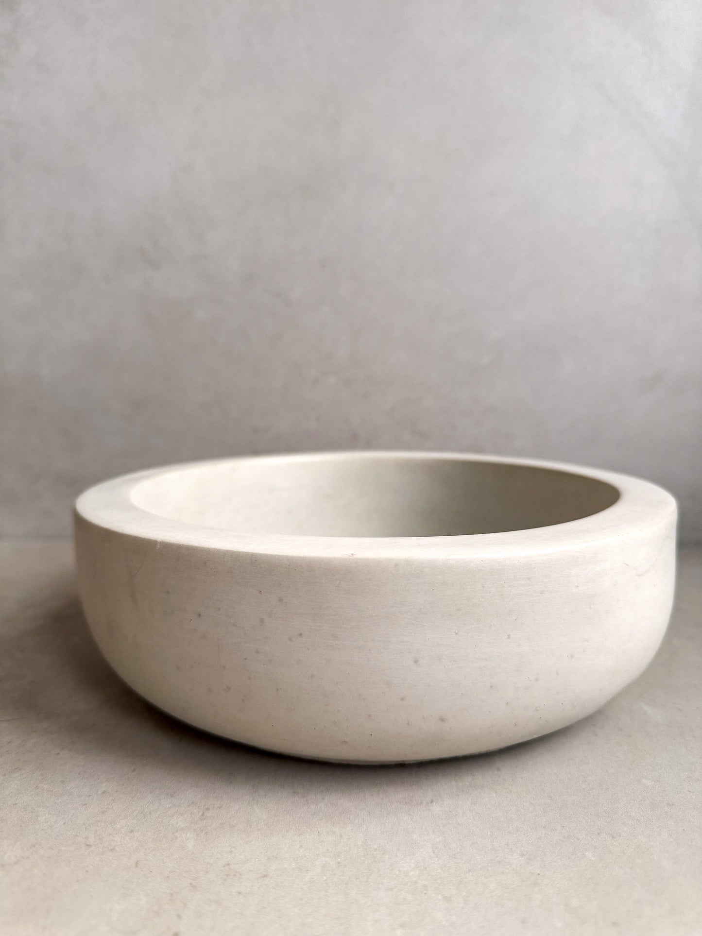 Minimalist Concrete Bowl, 9”, Heavy Modern Bowl, Catch All Dish, Large Cement Bowl, Contemporary Bowl, Centerpeice Decor, Decorative Bowl