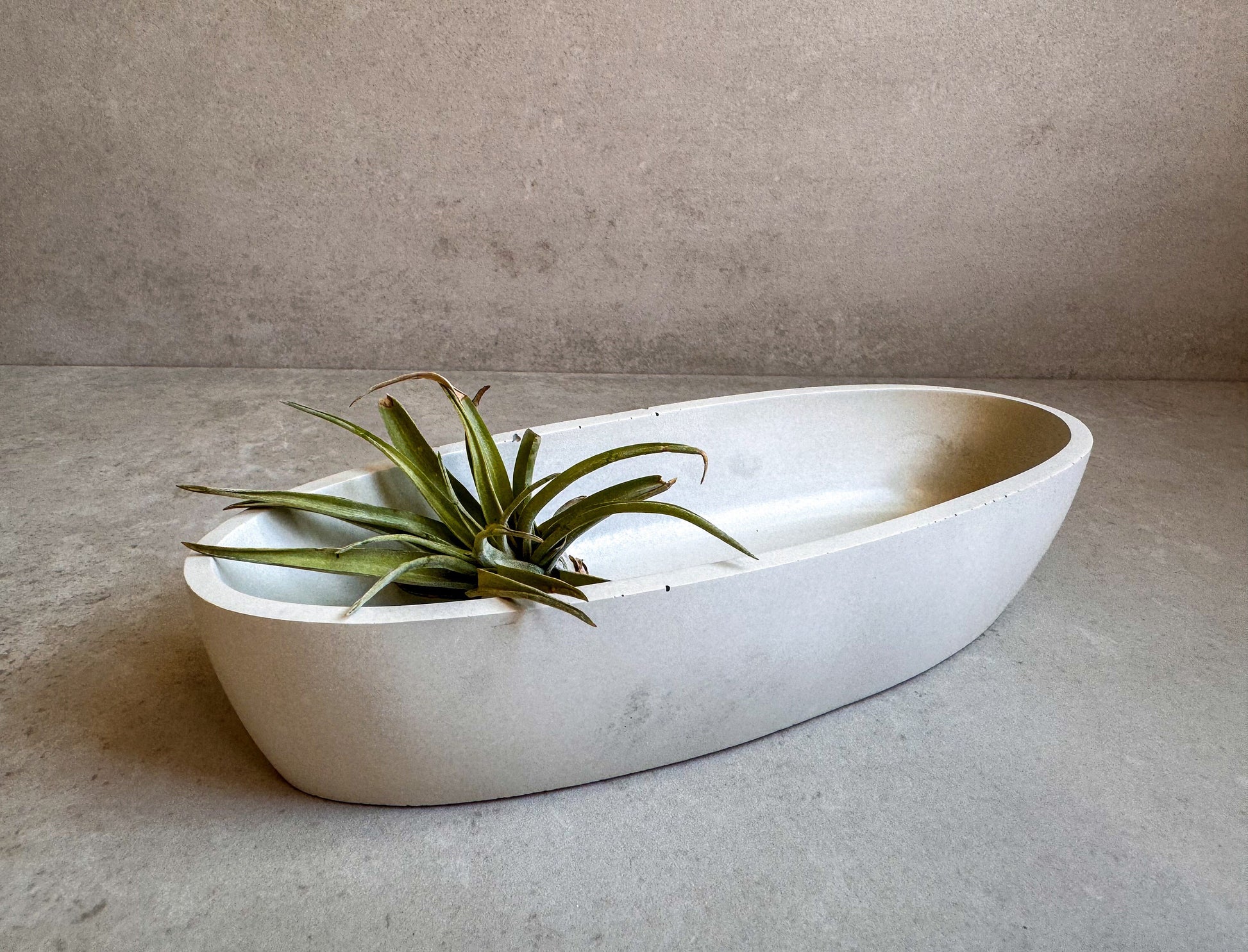 Oval Concrete Tray, Decorative Boat Tray, Trinket Trough, Minimalist Cement Tray, Coffee Table Display, Jewlery Dish, Bathroom Tray