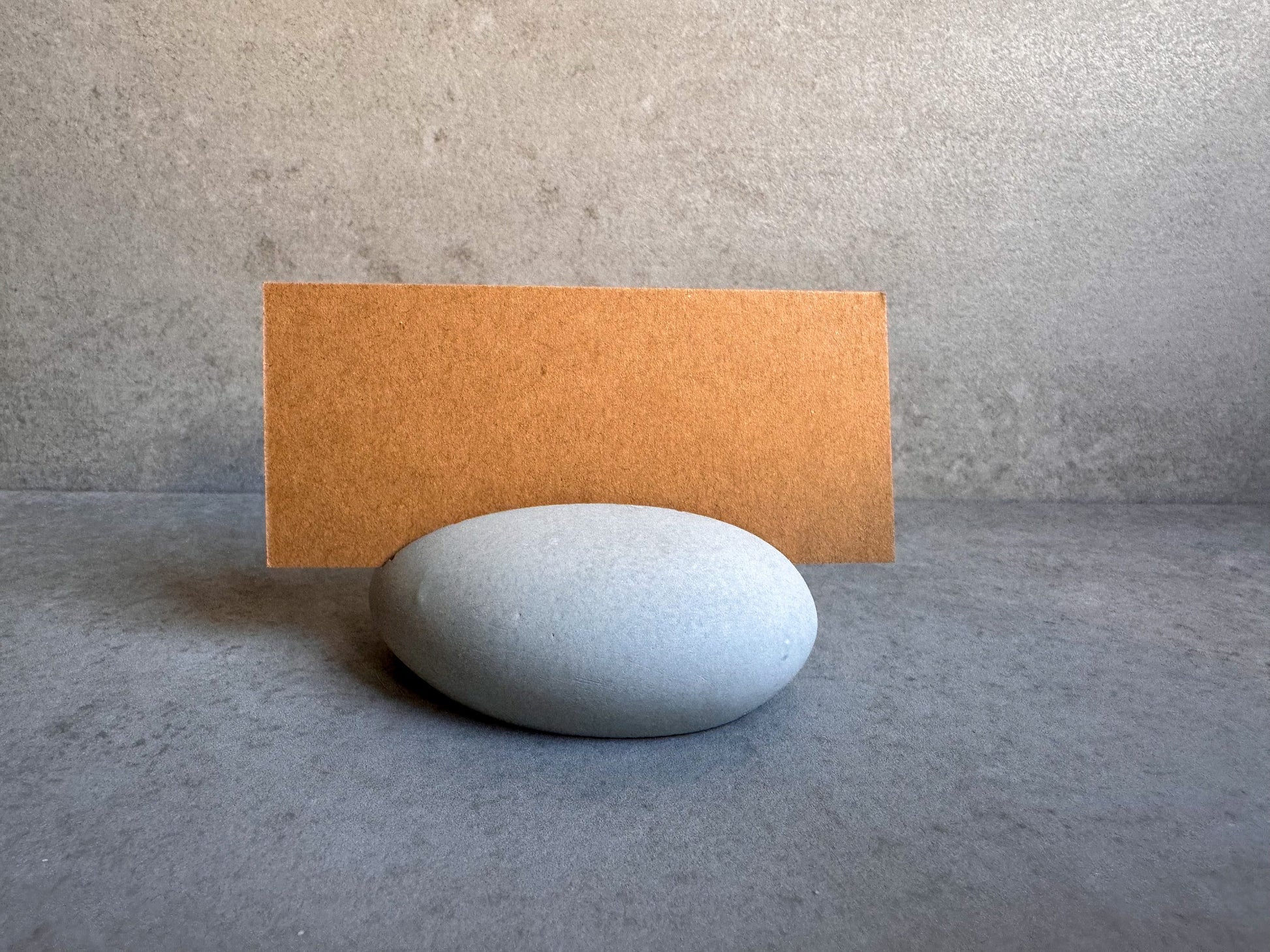 Concrete Pebble Card Holder, Oval Cement Number Holder, Picture Display, Industrial Office Decor, Table Place Card, Office Gift, Photo Stand