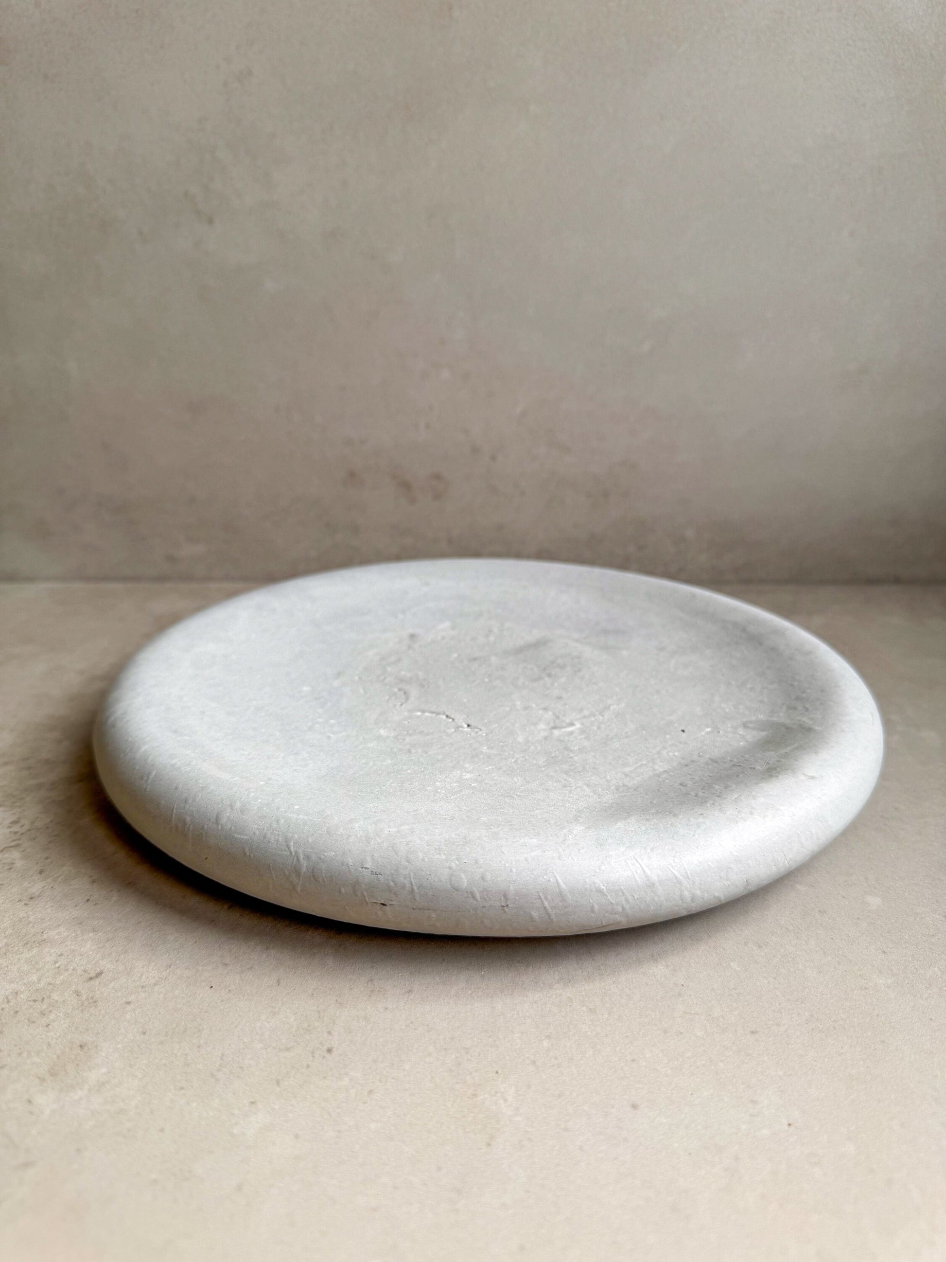 PEBBLE TRAY, Chunky Jewlery Display, Cement Trinket Tray, Decorative Concrete Tray, Japandi Decor, Minimalist Catchall, Large Vanity Dish