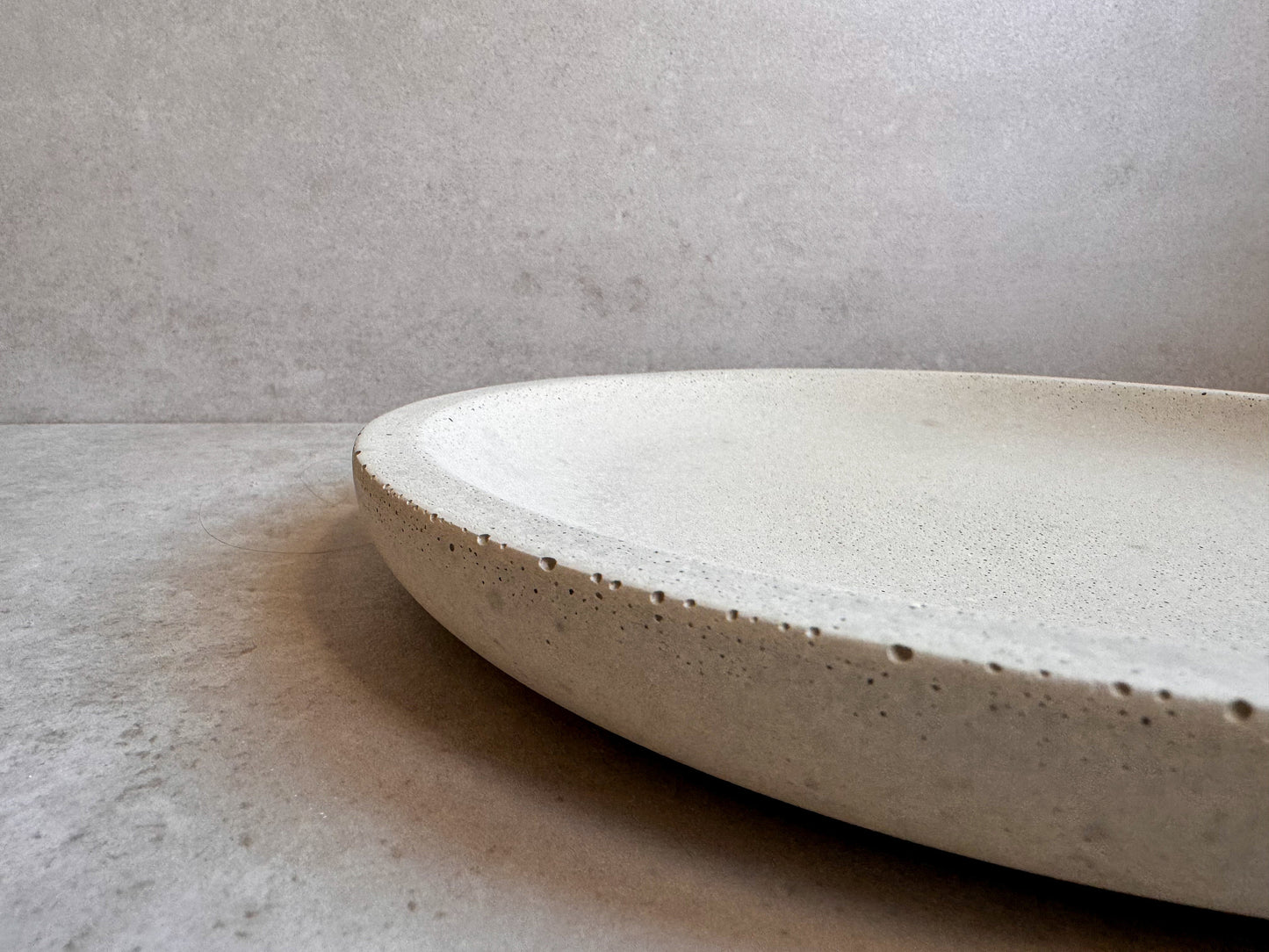 Low Concrete Bowl, Shallow Cement Bowl, Minimalist Bowl, Decorative Modern Bowl, Catch All Dish, Accessory Tray, Contemporary Trinket Tray