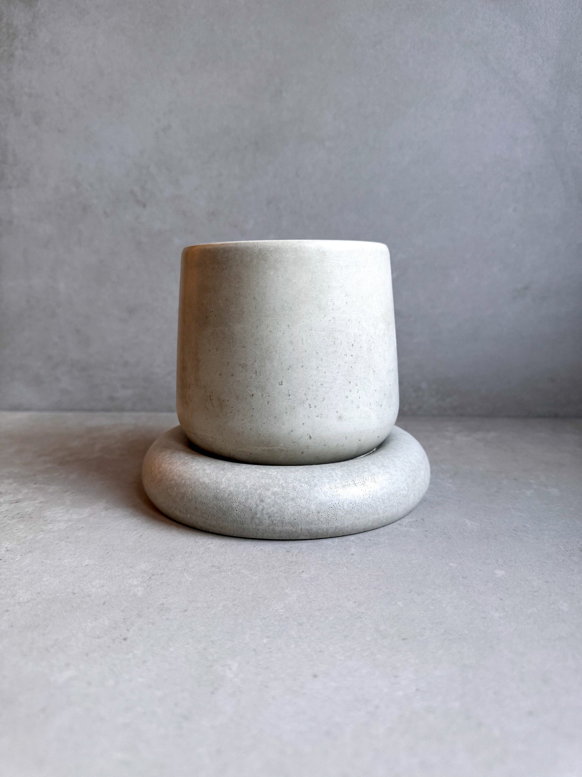 Concrete Planter with Saucer, Modern Plant Pot, Bubble Planter, Decorative Cement Pot, Minimalist Pot with Saucer, Nordic Pot, Chunky Pot