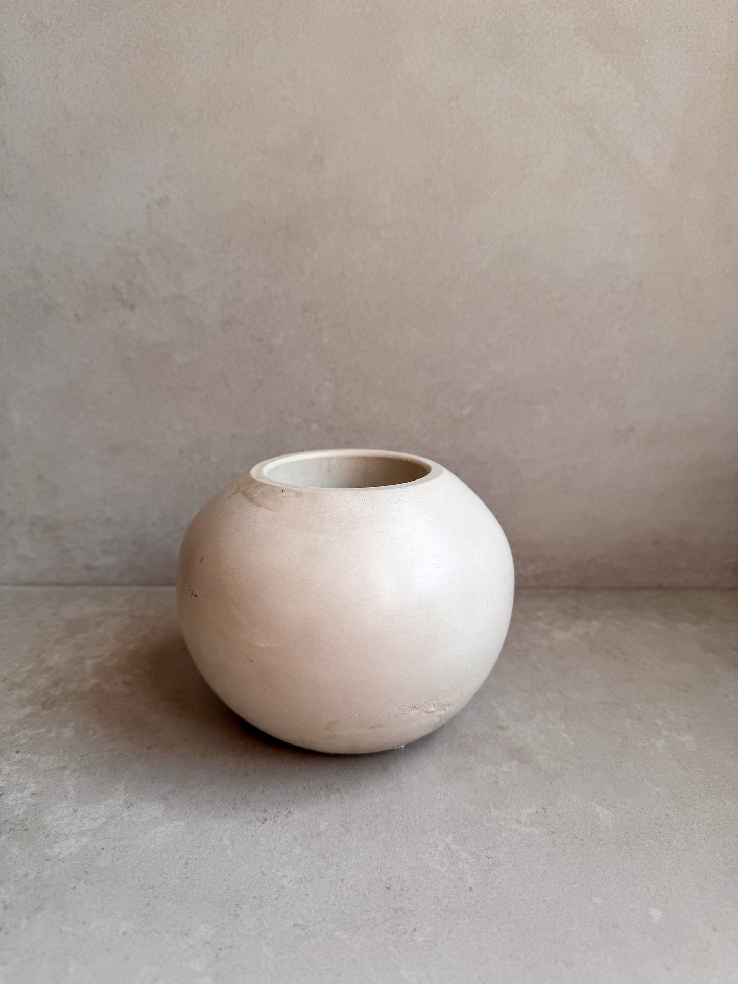 Wabi Sabi Concrete Vase, Modern Ball Vase, Minimalist Pottery, Japandi Vase Decor, Flower Container, Abstract Art Vase, Handmade Bud Vase