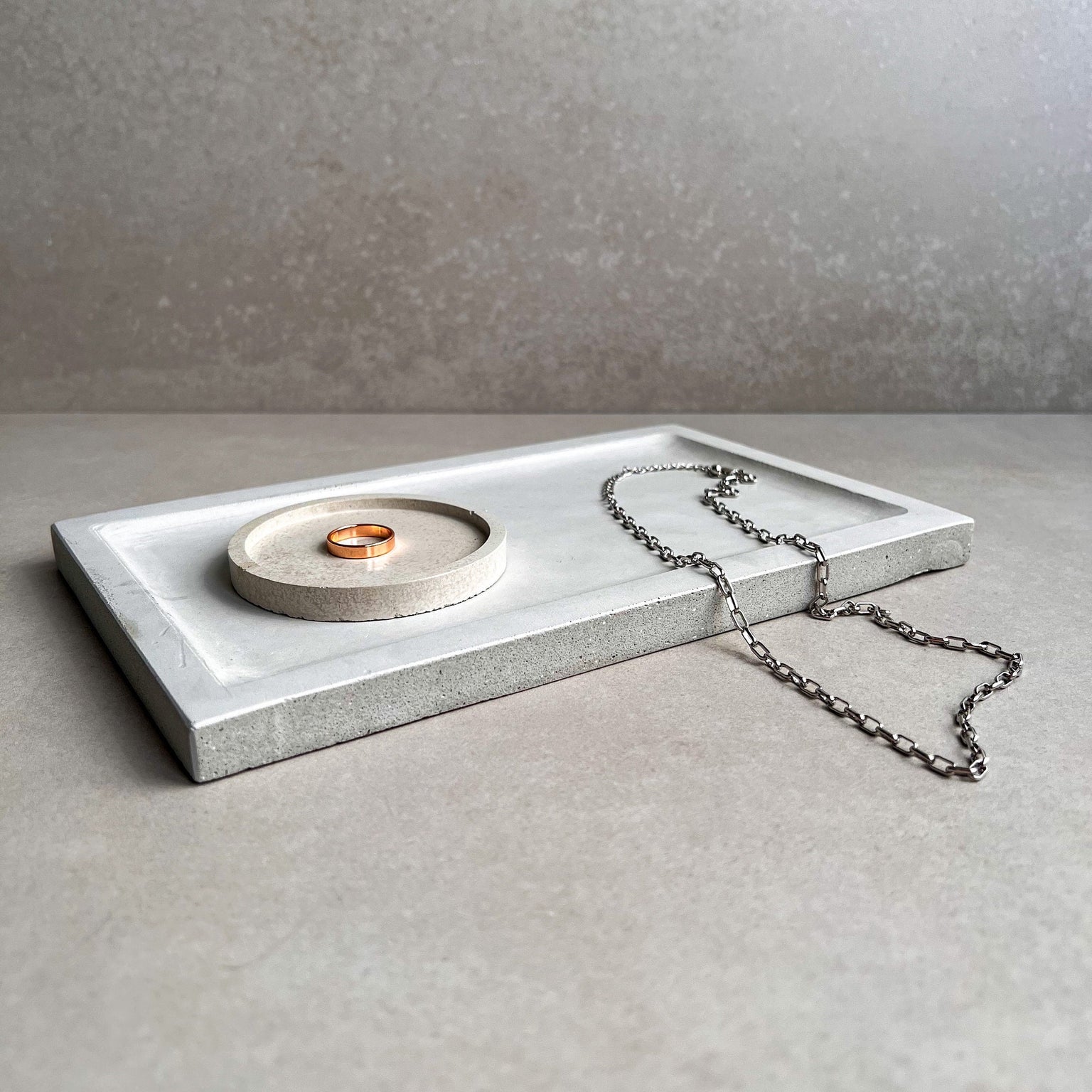 Rectangle Concrete Tray, Decorative Trinket Dish, Japandi Jewelry Display, Minimalist Cement Catchall, Modern Table Accent, Bottle Holder