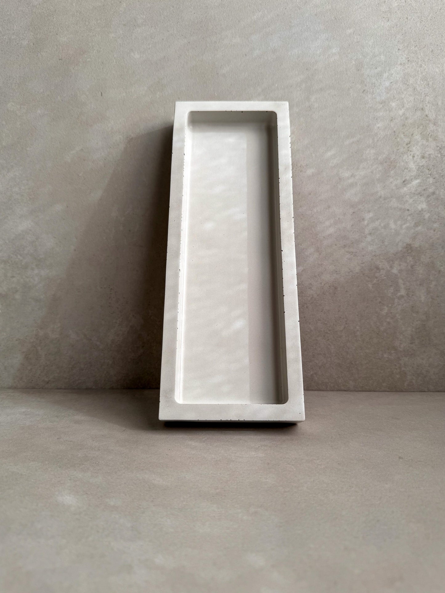 Rectangular Concrete Tray, Entryway Tray, Jewelry Dish, Minimalist Cement Catchall, Soap Bottle Tray, Bathroom Tray, Trinket Holder, Modern