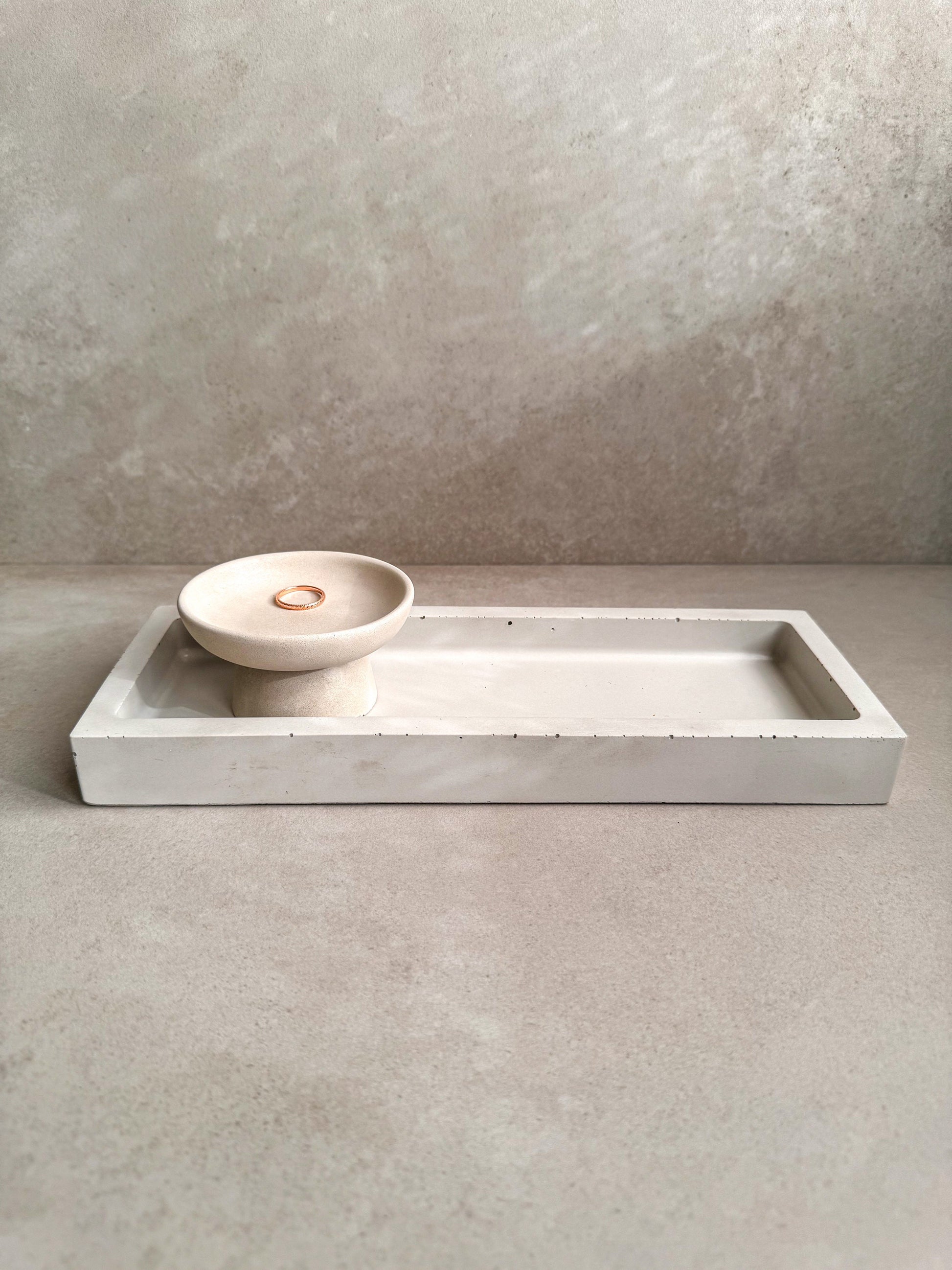 Rectangular Concrete Tray, Entryway Tray, Jewelry Dish, Minimalist Cement Catchall, Soap Bottle Tray, Bathroom Tray, Trinket Holder, Modern