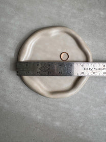 WAVY Concrete Tray, Irregular Plate, Catch All Tray, Blob Jewelry Display, Organic Japandi Decor, Cloud Trinket Tray, Curvy Cement Homewares