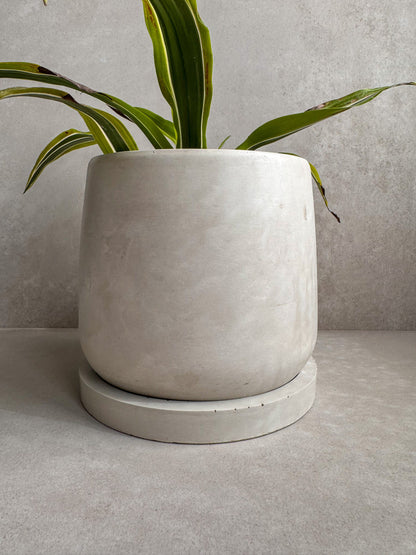 Concrete Planter with Saucer, Modern Plant Pot, Stone Planter, Decorative Cement Pot, Minimalist Pot with Drainage, Nordic Pot, 7” Round Pot