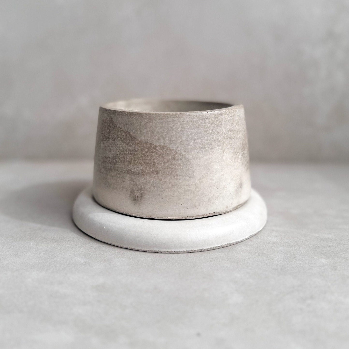 Concrete Planter with Saucer, Modern Plant Pot, Small Round Planter, Houseplant Decor, Minimalist Pot with Saucer, Nordic Pot, Chunky Pot