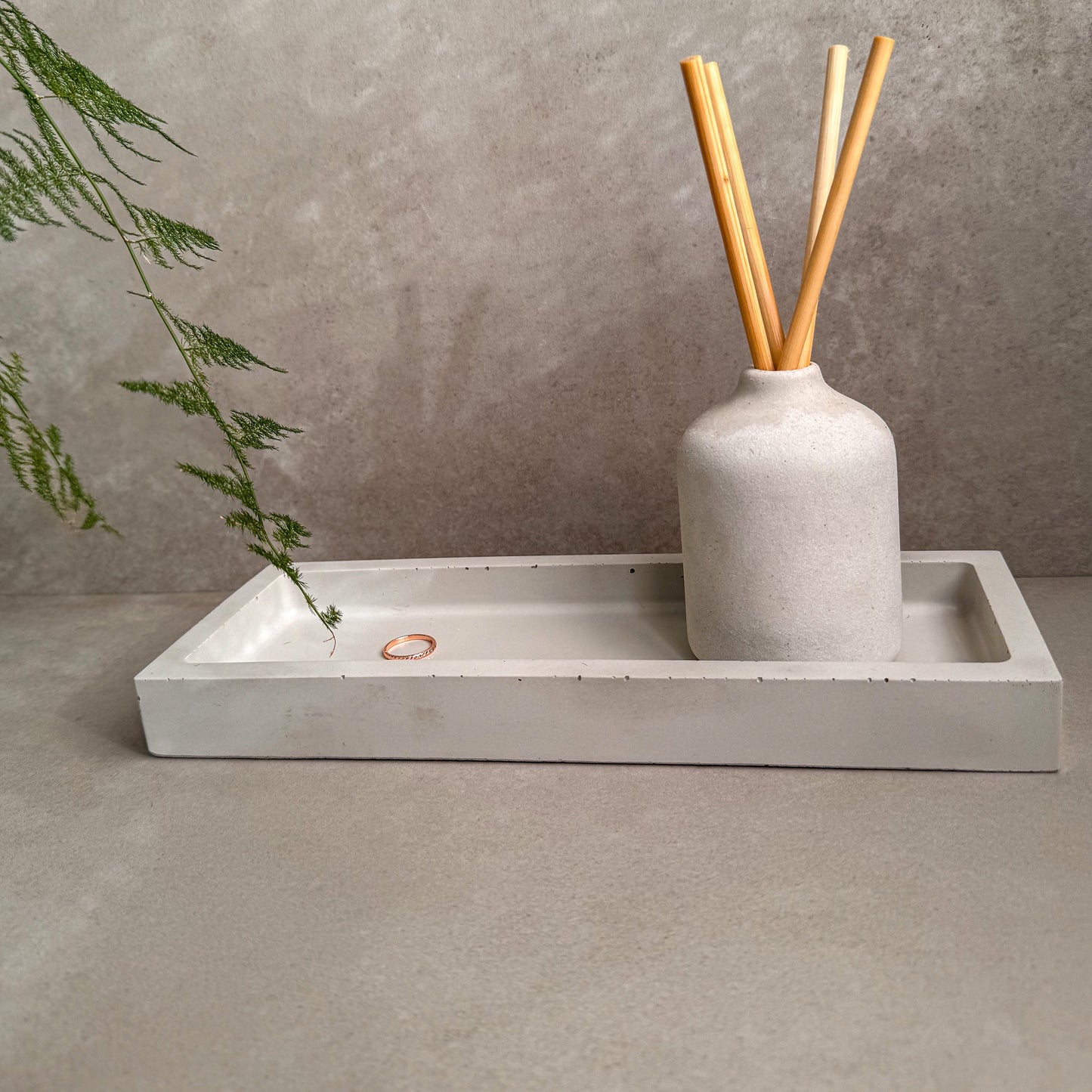 Rectangular Concrete Tray, Entryway Tray, Jewelry Dish, Minimalist Cement Catchall, Soap Bottle Tray, Bathroom Tray, Trinket Holder, Modern