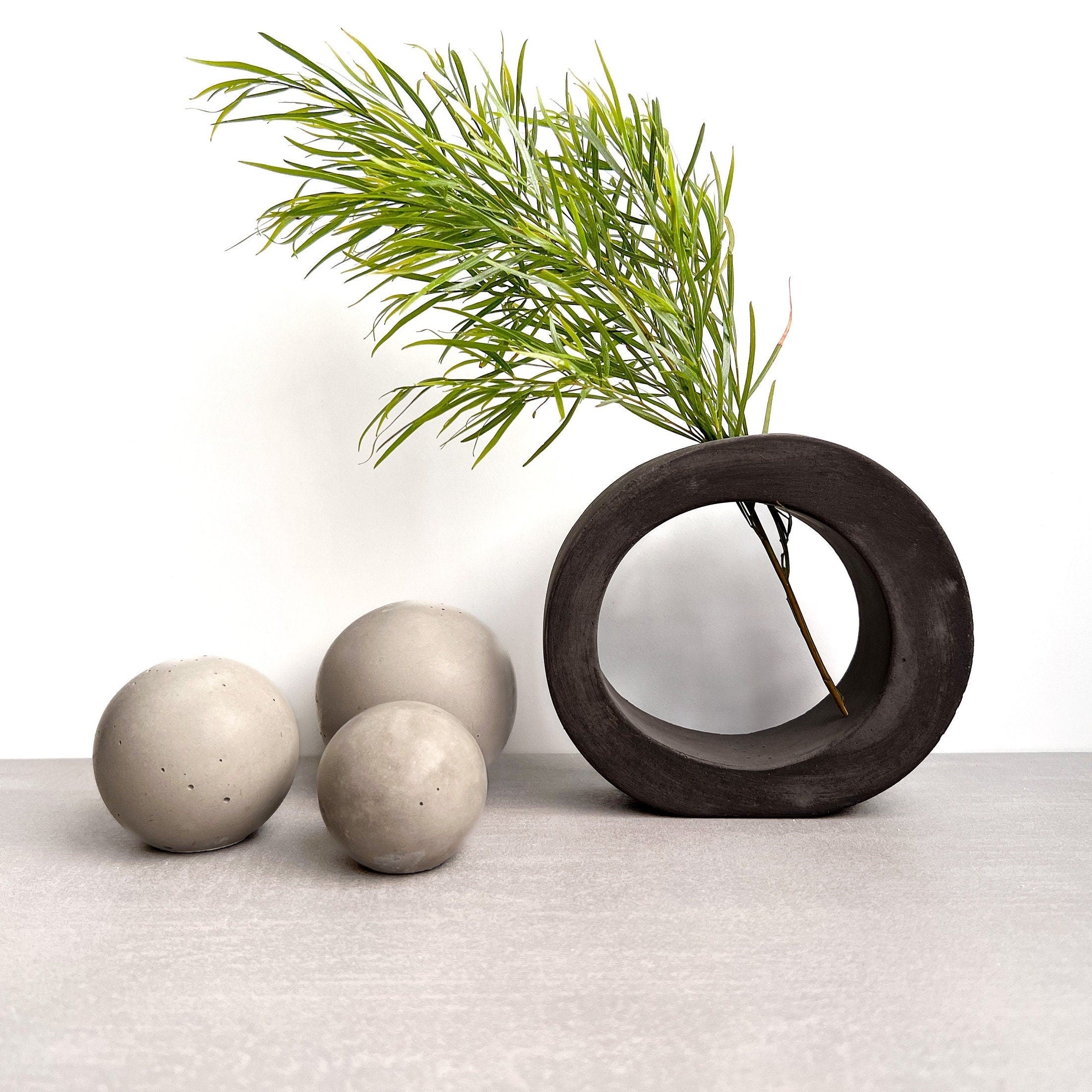 Concrete Bud Vase, Cement Donut Vase, Irregular Test Tube Vase, Propagation Station, Asymmetrical Vase, Minimalist Dried Flower Vase