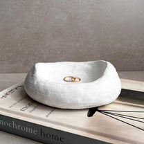 FLOWY Concrete Tray, Asymmetrical Bowl, Catch All Tray, Modern Jewelry Display, Chunky Dish, Trinket Tray, Bubble Dish, Curvy Concrete Decor