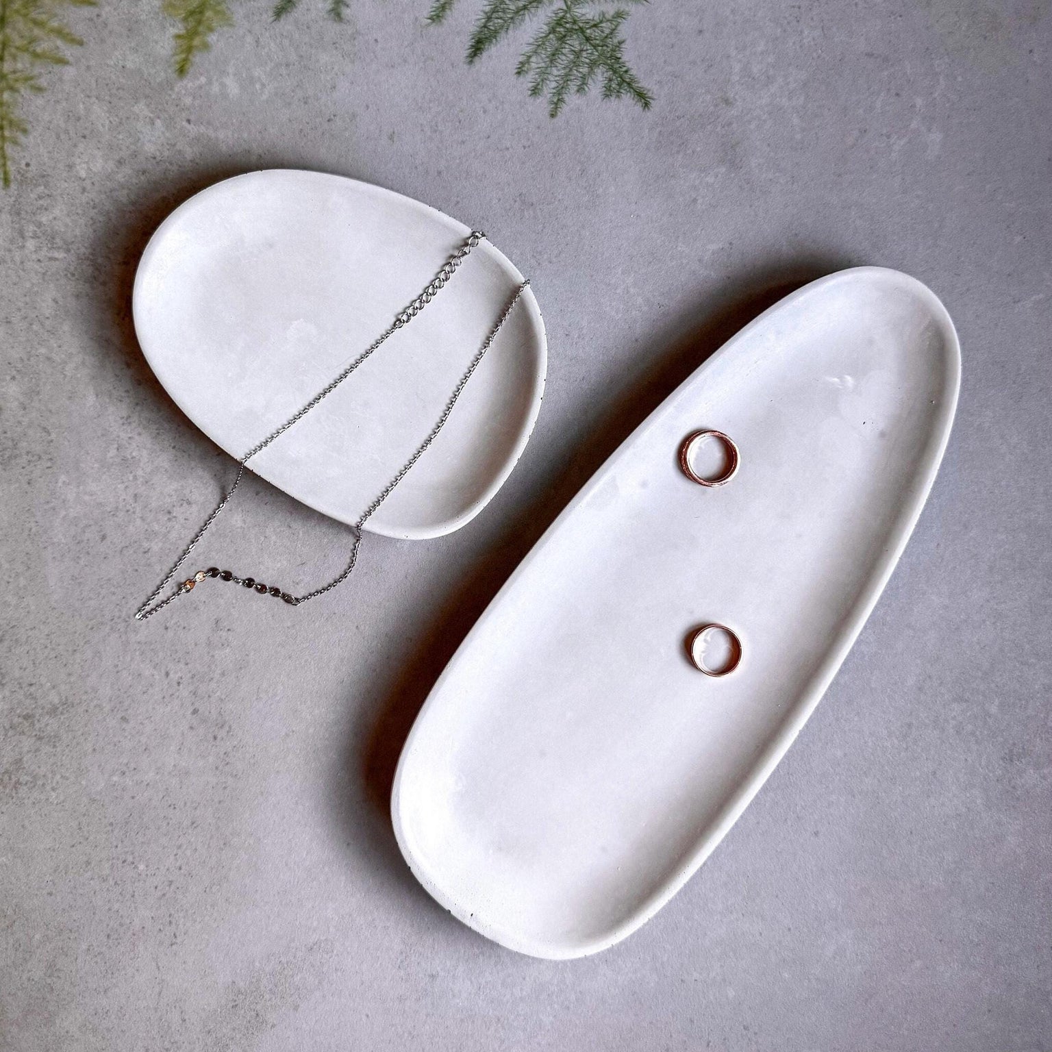 Minimalist Concrete Tray, Decorative Catchall, Jewelry Display, Long Cement Tray, Coffee Table Decor, Jewlery Dish, Modern Trinket Tray