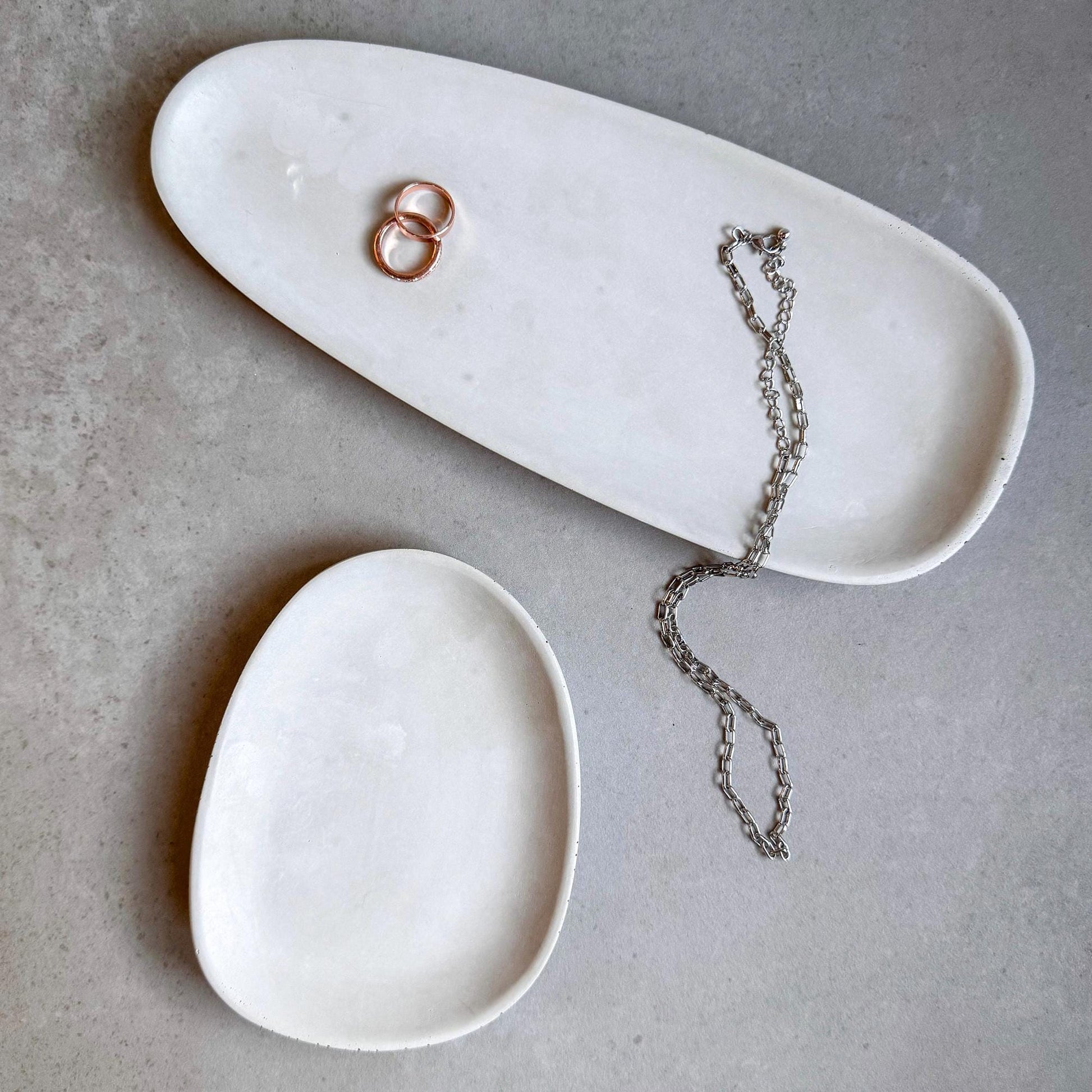 Minimalist Concrete Tray, Decorative Catchall, Jewelry Display, Long Cement Tray, Coffee Table Decor, Jewlery Dish, Modern Trinket Tray