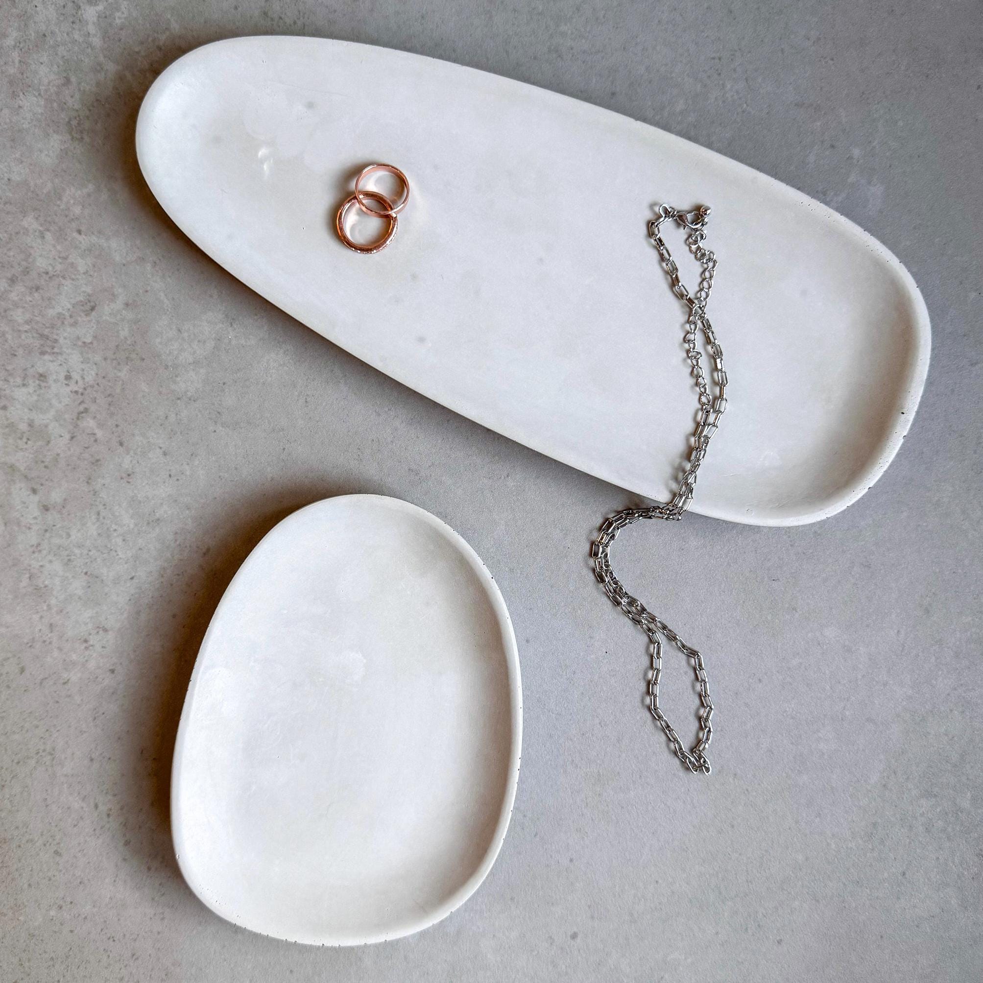 Minimalist Concrete Tray, Decorative Catchall, Jewelry Display, Long Cement Tray, Coffee Table Decor, Jewlery Dish, Modern Trinket Tray