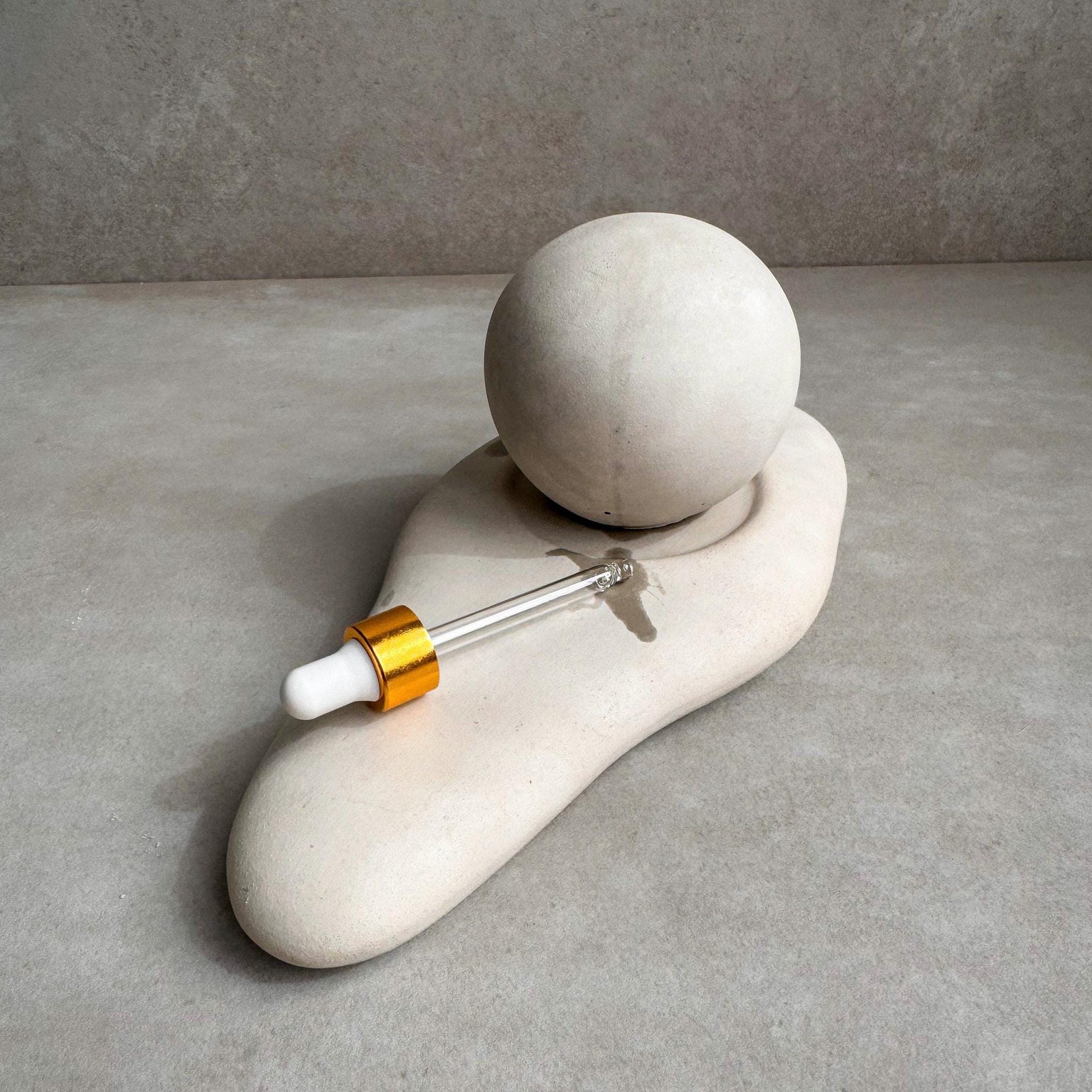 Abstract Passive Essential Oil Diffuser