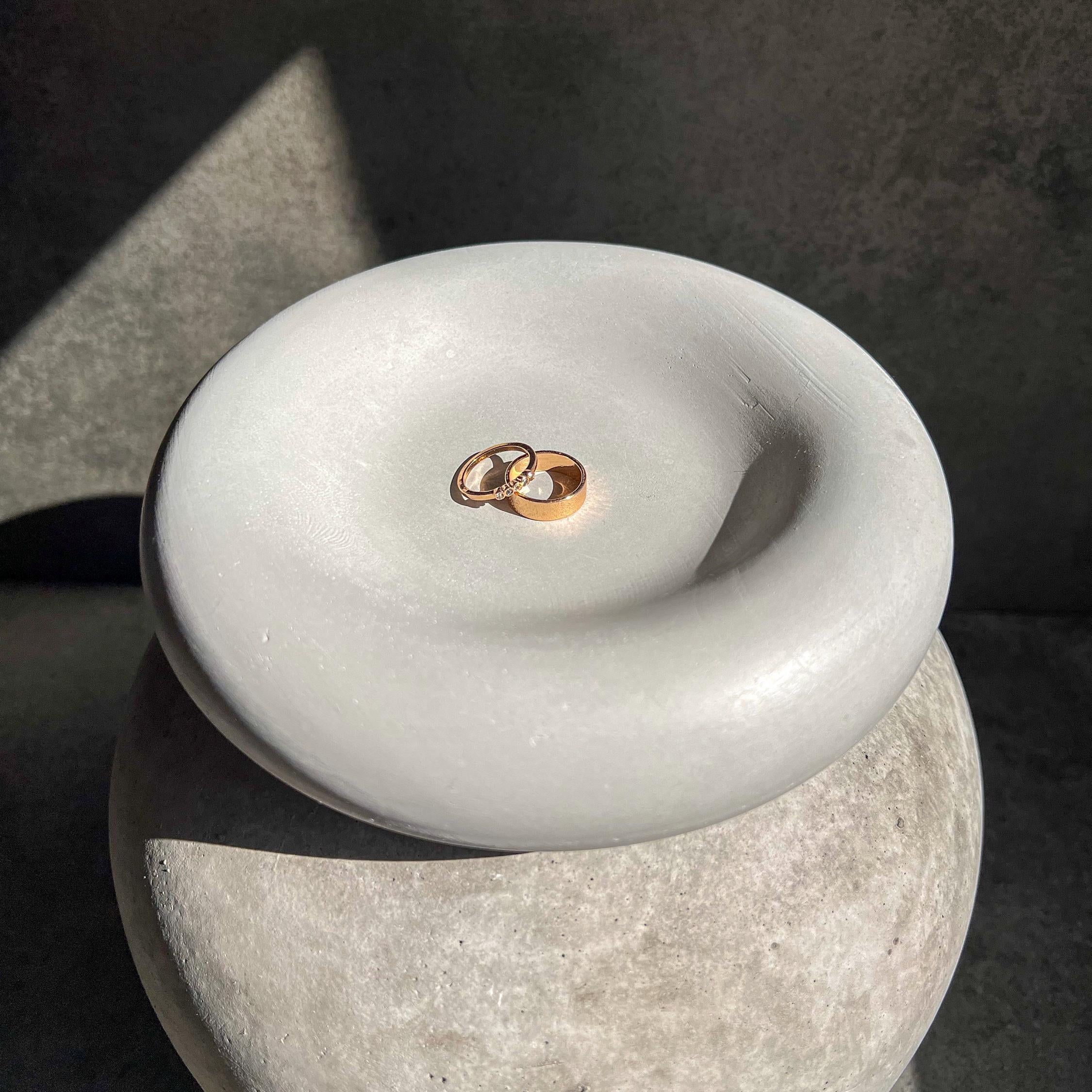 CLOUD Concrete Tray, Pebble Tray, Catch All Tray, Jewelry Display, Chunky Dish, Trinket Tray, Bubble Dish, Makeup Organizer, Minimalist Bowl