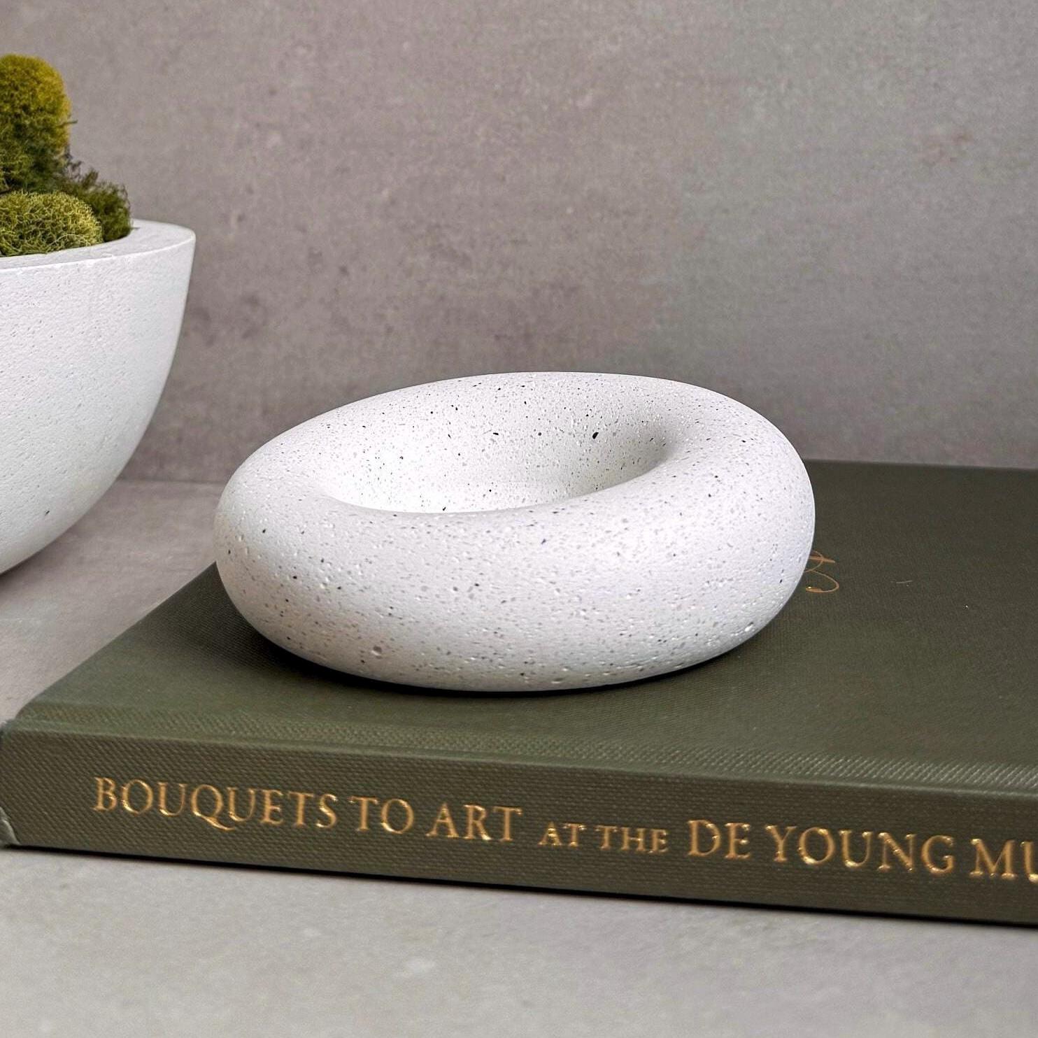 Bubble Concrete Bowl, Cloud Tray, Pebble Tray, Catch All Tray, Jewelry Display, Chunky Dish, Trinket Tray, Irregular Dish, Chubby Dish