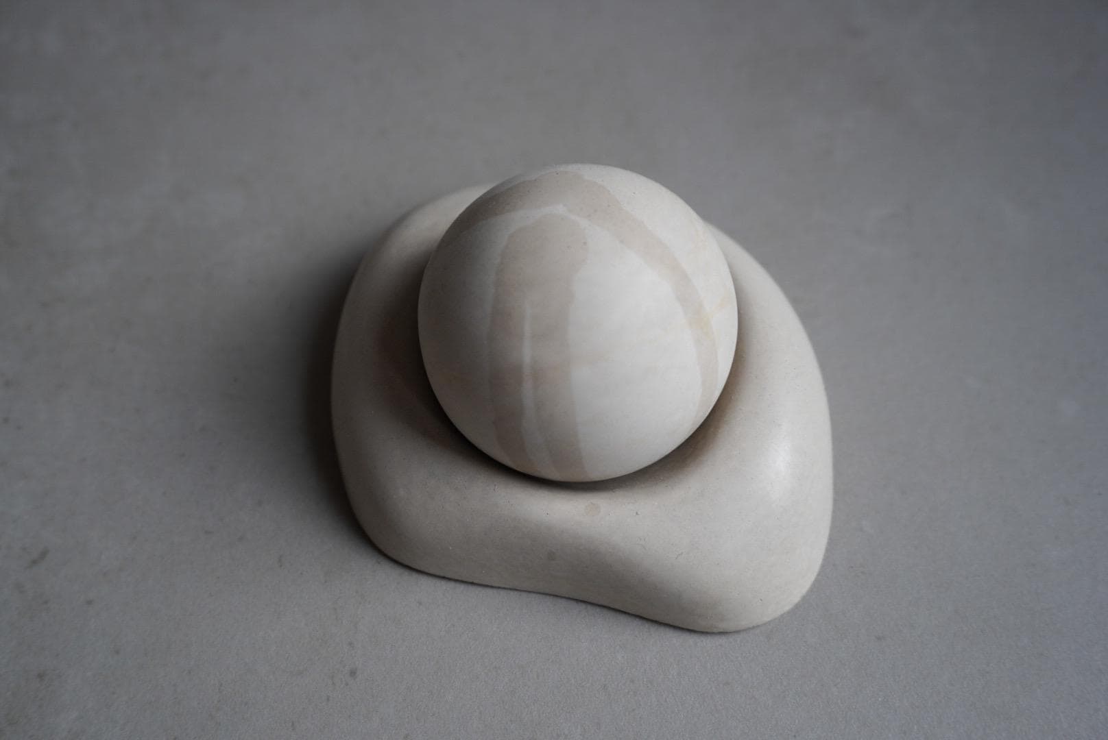 Passive Essential Oil Diffuser, Aromatherapy Ball, Concrete Dome Diffuser, Cement Decor, Fragrance Air Freshener, Diffusing Stone, Japandi