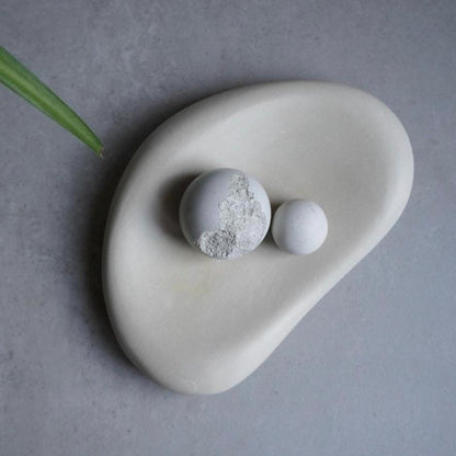 Organic Concrete Tray, Soft Sculptural Catchall, Bean Shaped Jewelry Display, Chunky Japandi Decor, Pebble Trinket Tray, Abstract Dish