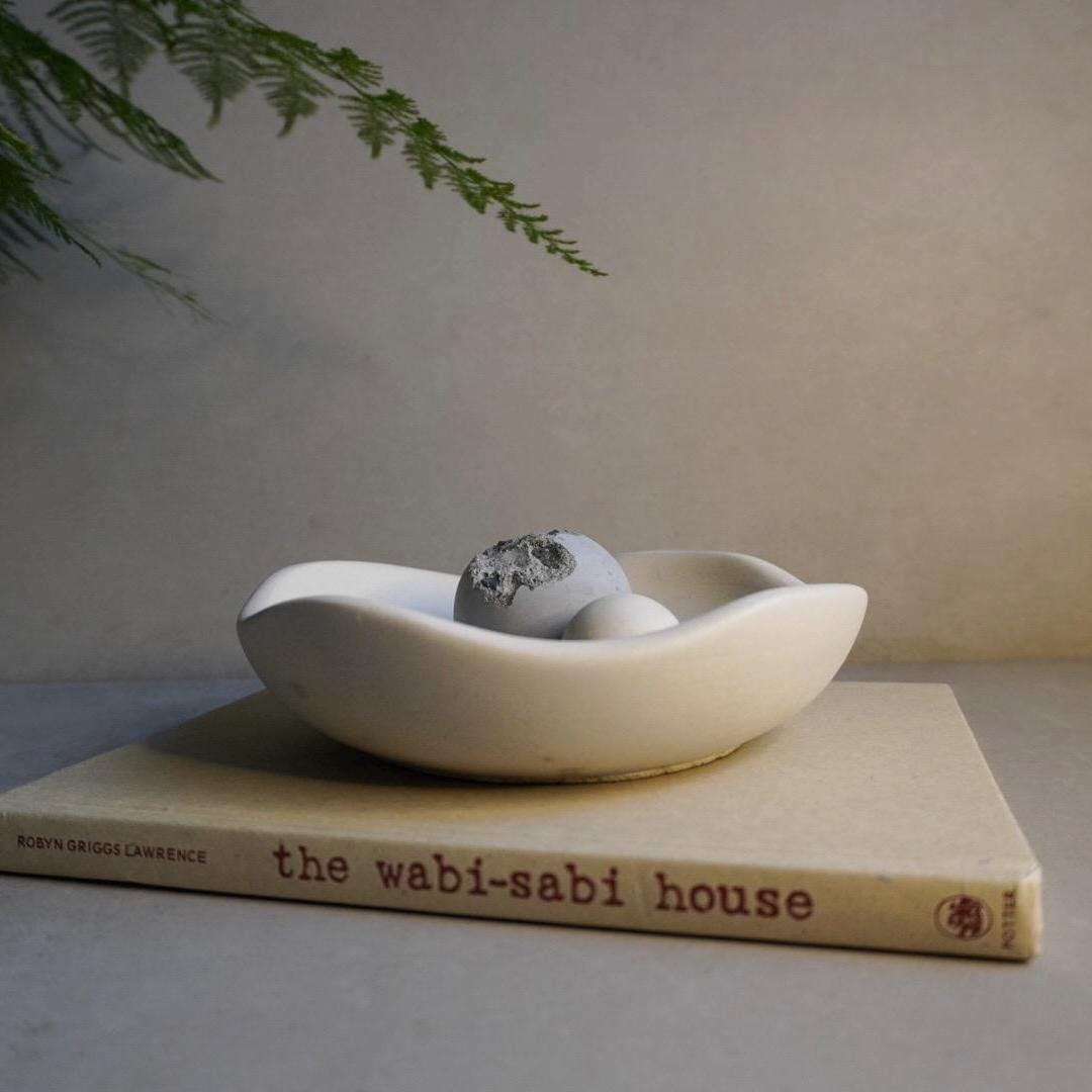 Wavy Concrete Bowl | Asymmetrical Catchall, Decorative Tray, Organic Shaped Trinket Tray, Sculptural Japandi Decor, Curvy Stone Homewares