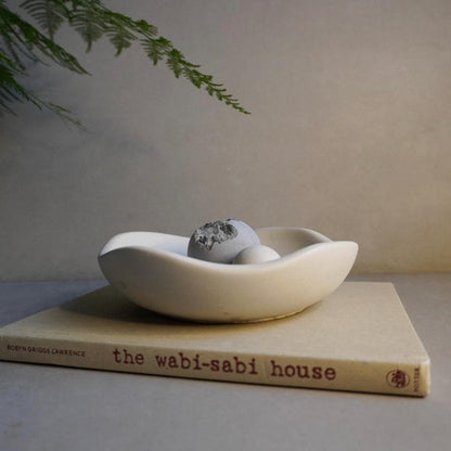 Wavy Concrete Bowl | Asymmetrical Catchall, Decorative Tray, Organic Shaped Trinket Tray, Sculptural Japandi Decor, Curvy Stone Homewares