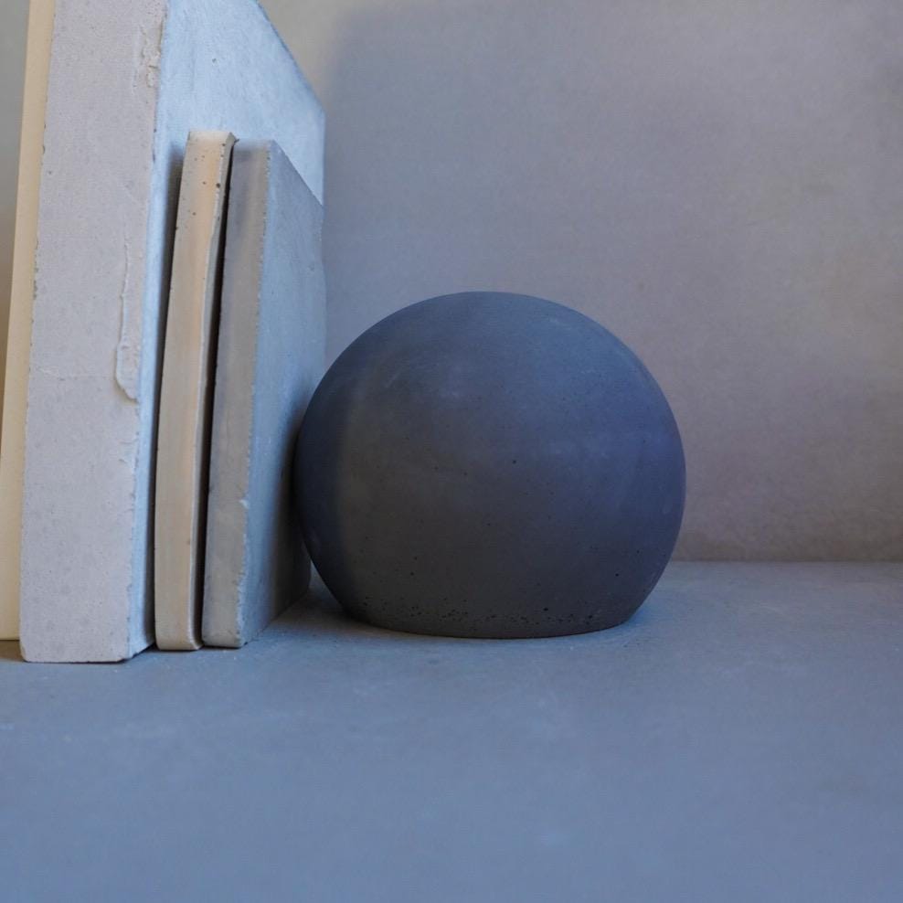 Concrete Sphere Bookend, Round Ball Sculpture, Stone Shelf Decor, Cement Orb Paperweight, Industrial Book Holder, Minimalist Office Decor